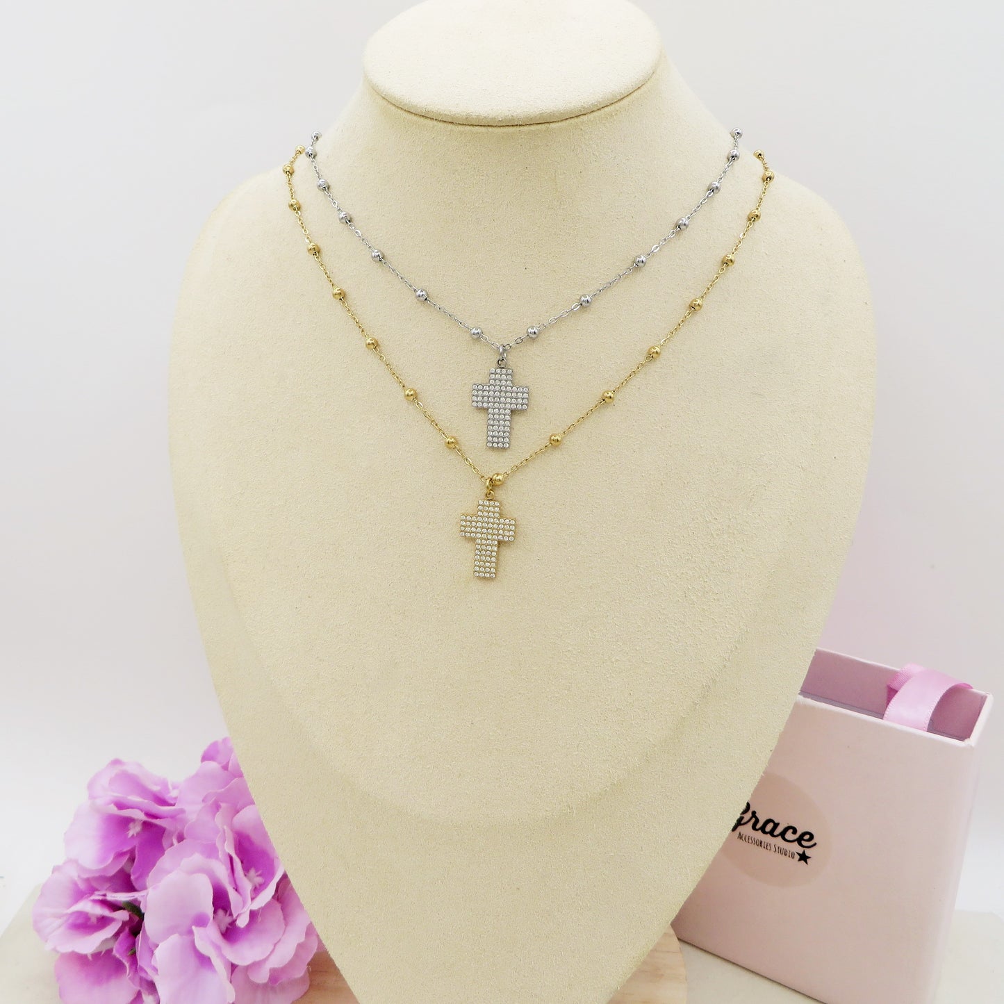 PHOEBE ROSARY - ACCIAIO INOSSIDABILE - Collana con pendente croce squadrata in cubic zirconia