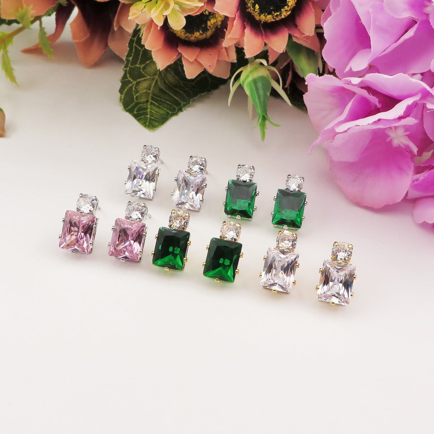 CHRISTY mini pendente - Orecchini pendenti in cubic zirconia taglio smeraldo