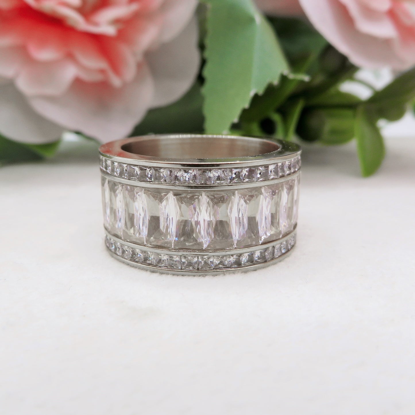 JULIANNE INFINITY - Acciaio Inossidabile ~ Anello fascia con cubic zirconia taglio baguette