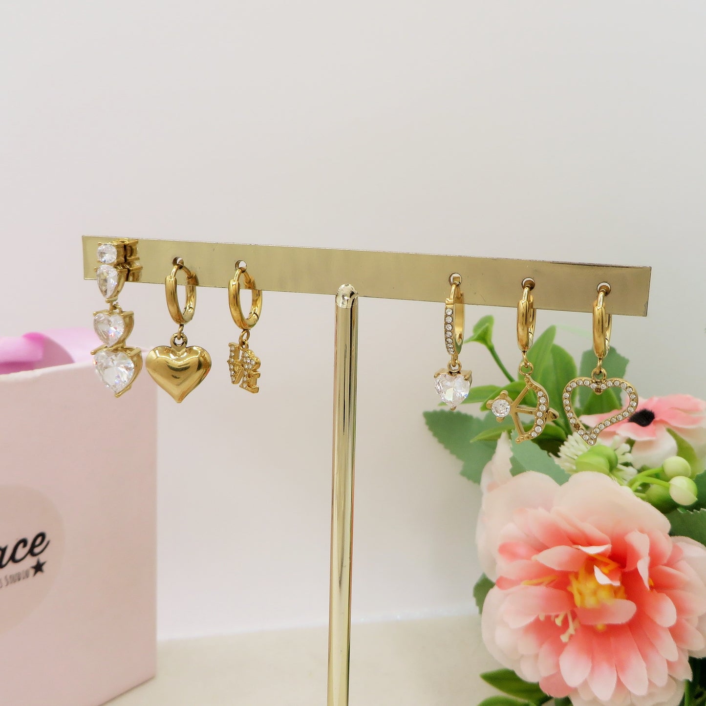 Cherie Crystal Set - ACCIAIO INOSSIDABILE - 6 Orecchini pendenti in cubic zirconia a forma di cuore