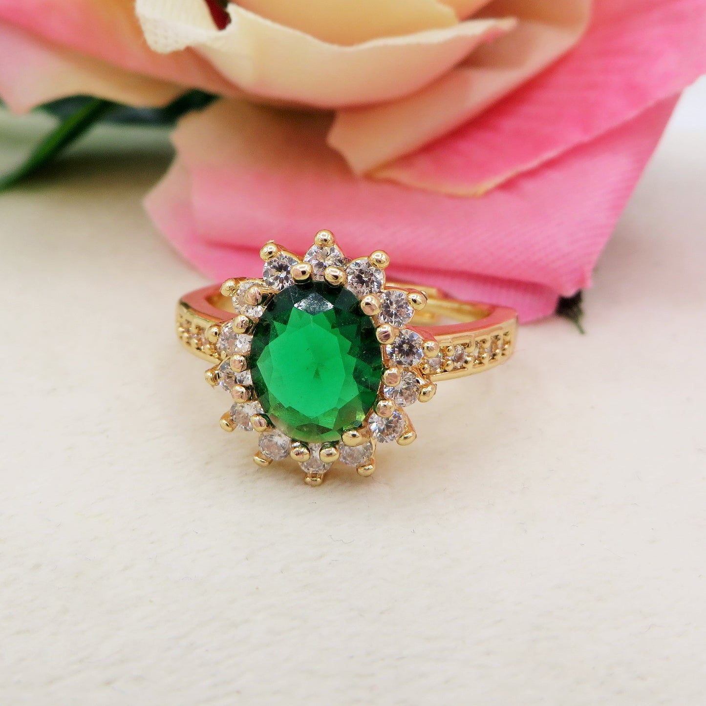 KATE ~ large ~ Anello regolabile con cubic zirconia a forma di OVALE