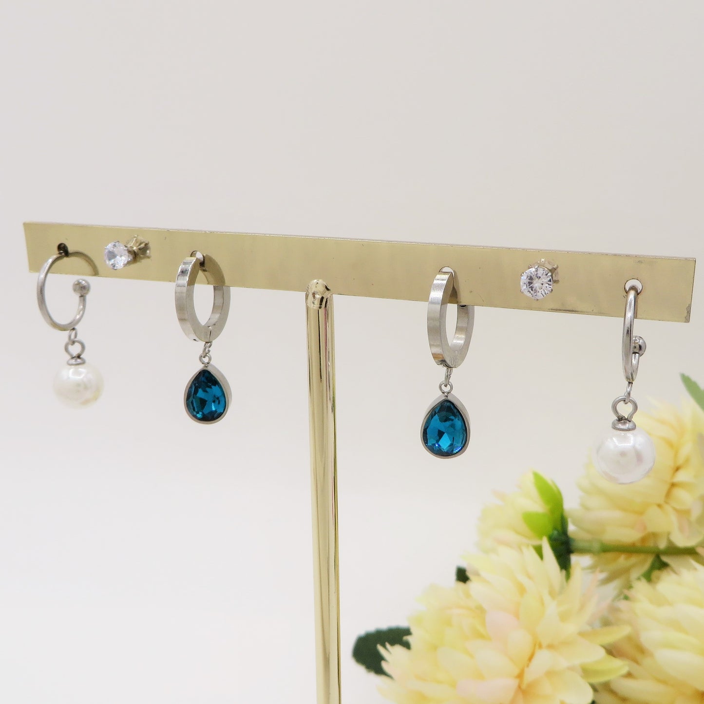 ALTHEA - ACCIAIO INOSSIDABILE - 6 Orecchini pendenti con perla e cubic zirconia