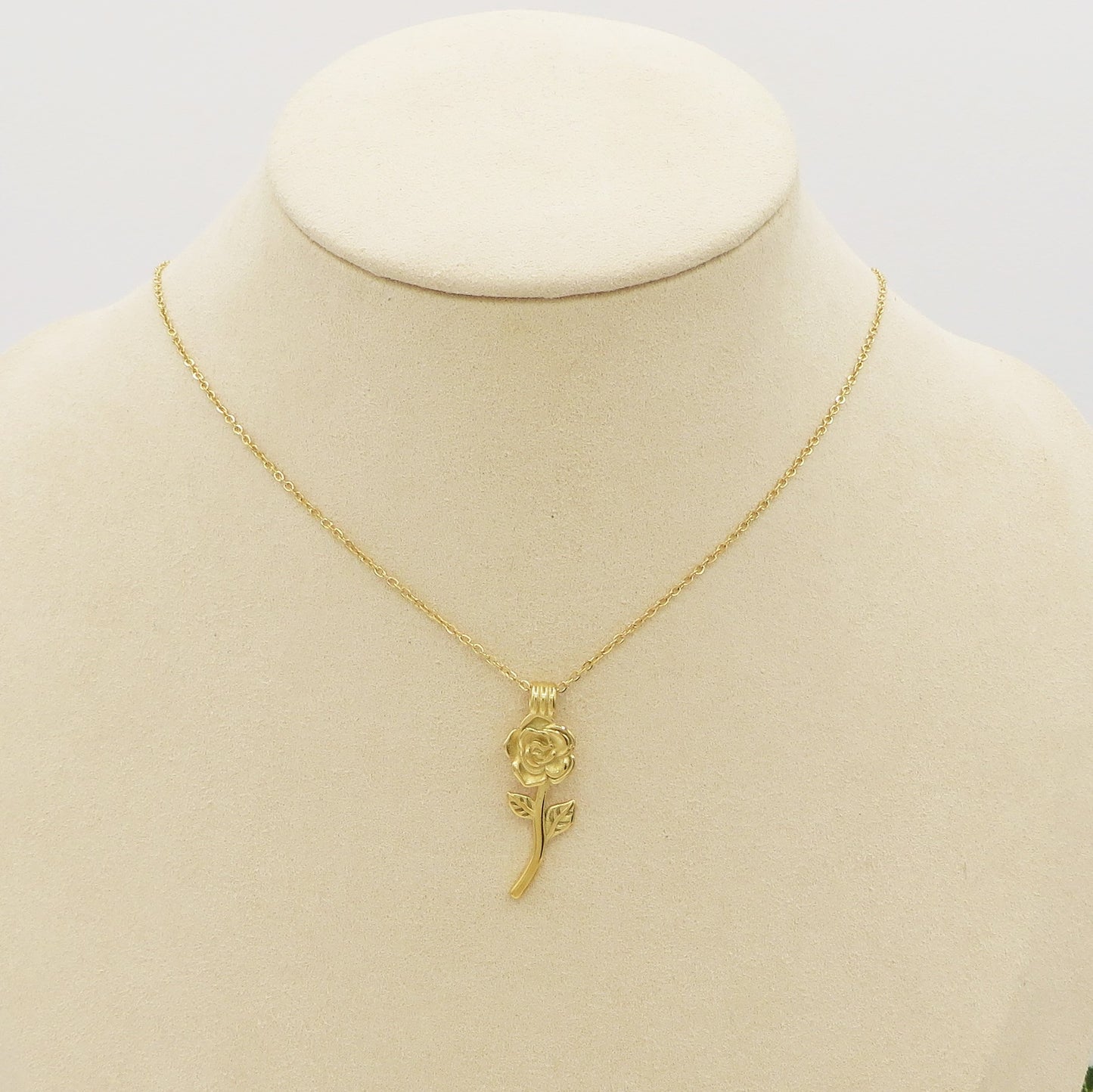 LA BELLE - ACCIAIO INOSSIDABILE- collana con rosa pendente