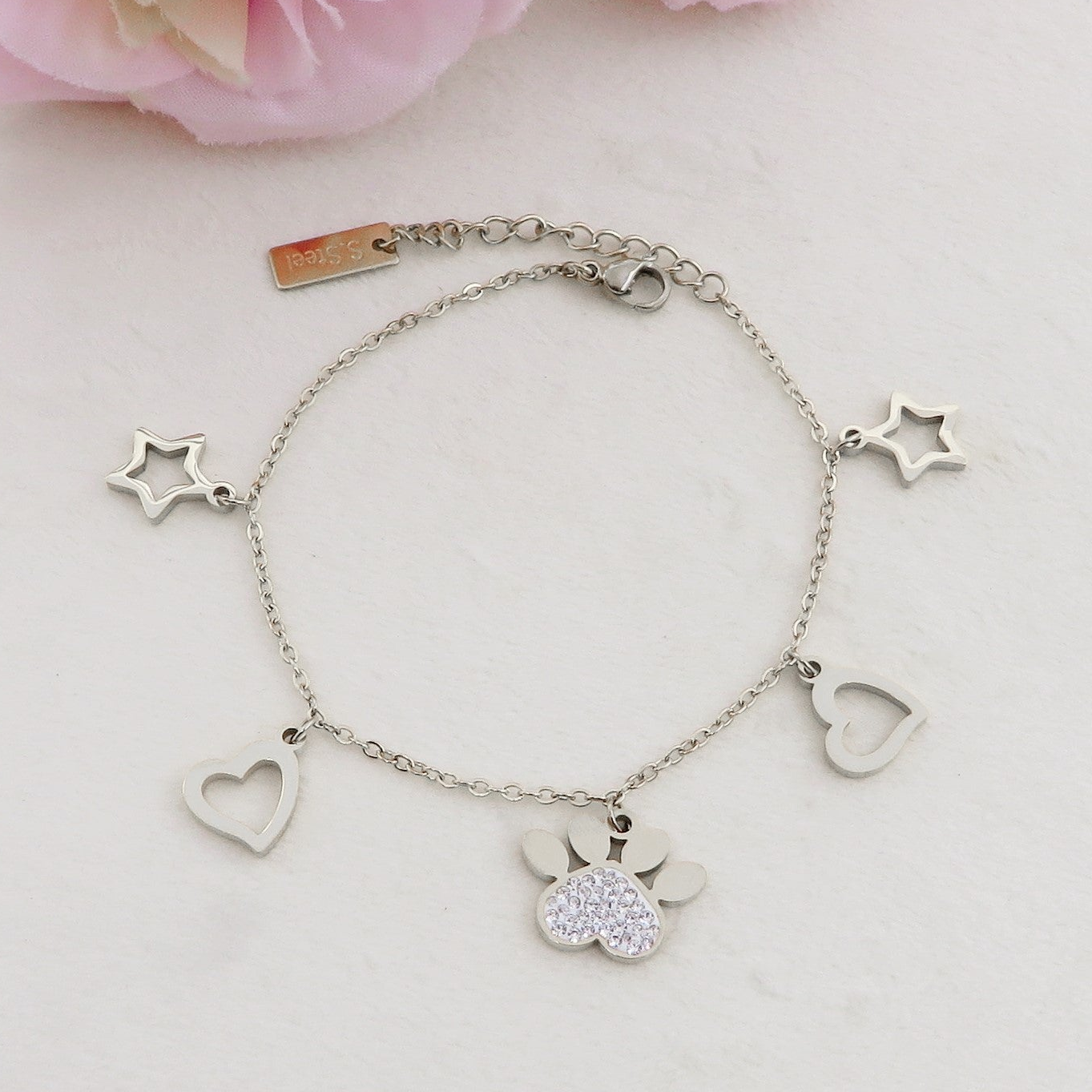 TARA ~ Bracciale in ACCIAIO inossidabile con pendenti ZAMPA cuori e stelle in cubic zirconia (copia)