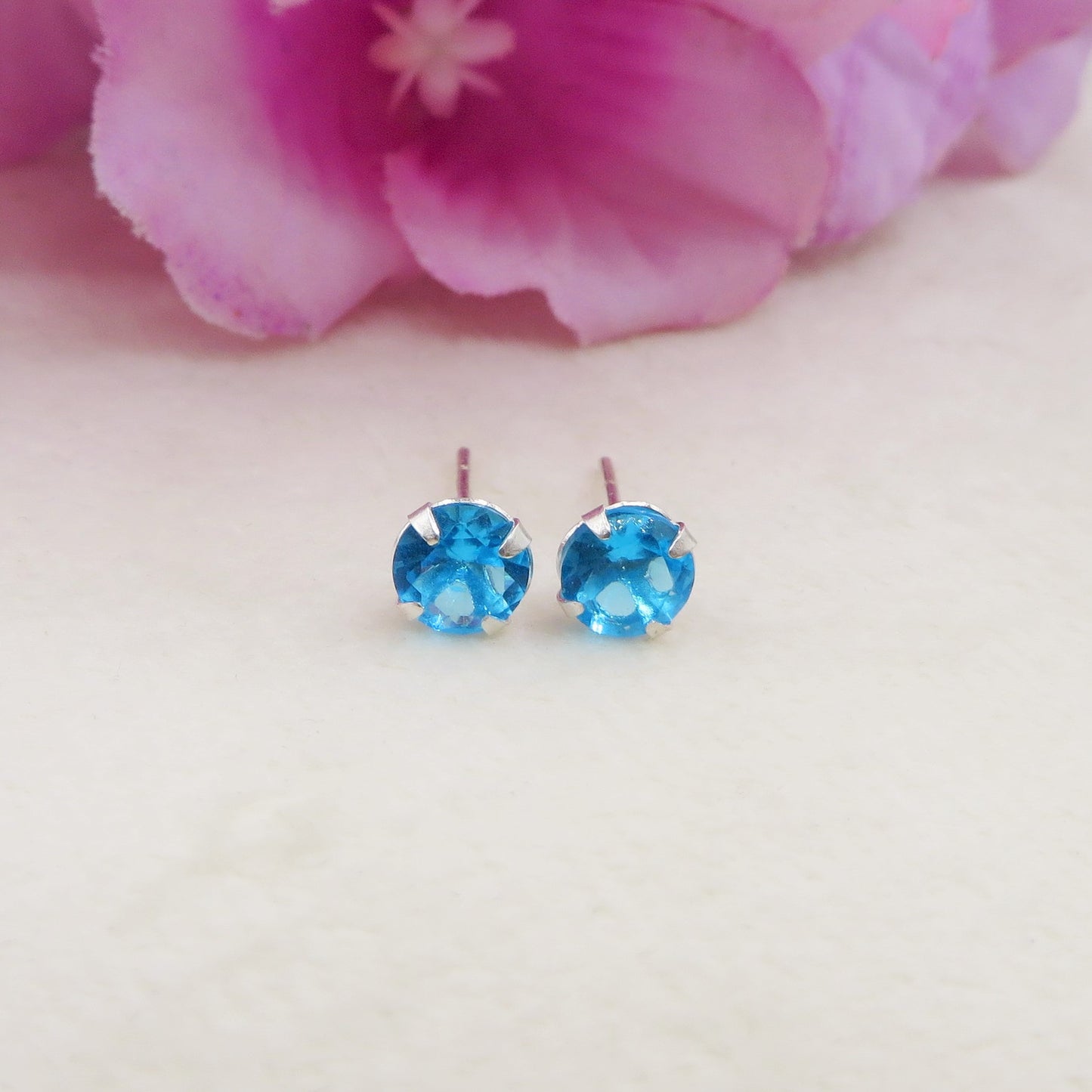 PUNTO LUCE 5mm ~ paio Orecchini ARGENTO 925 a lobo con cubic zirconia