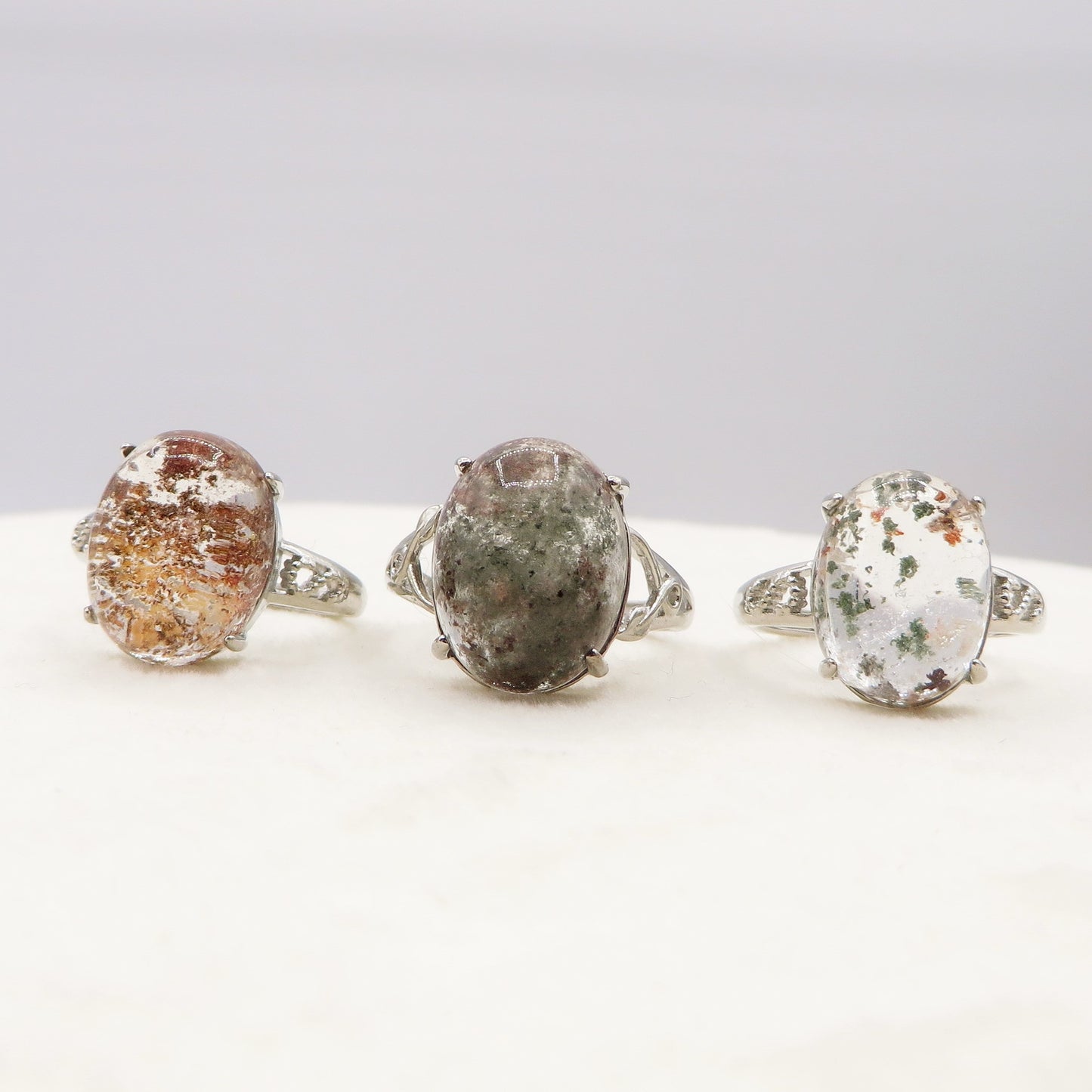 SANDAR ~ Anello regolabile in Quarzo Fantasma Phantom Quartz
