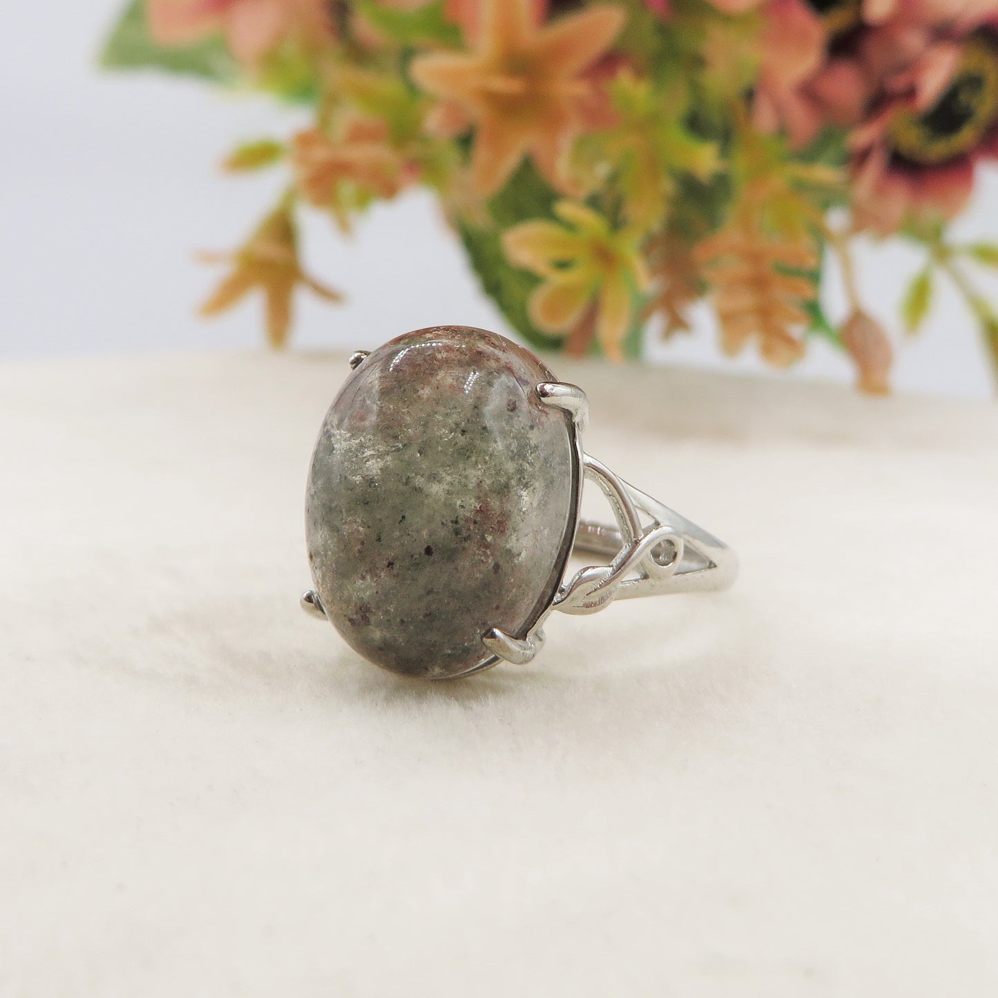 SANDAR ~ Anello regolabile in Quarzo Fantasma Phantom Quartz