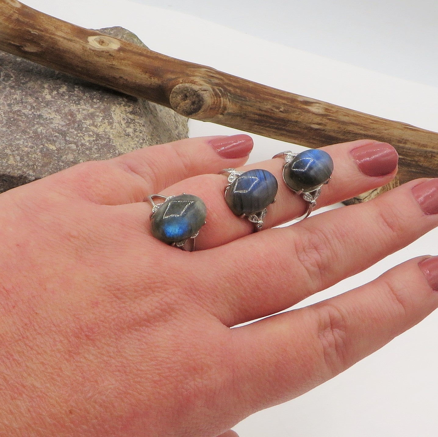 NYMA XL ~ Anello regolabile in Labradorite naturale