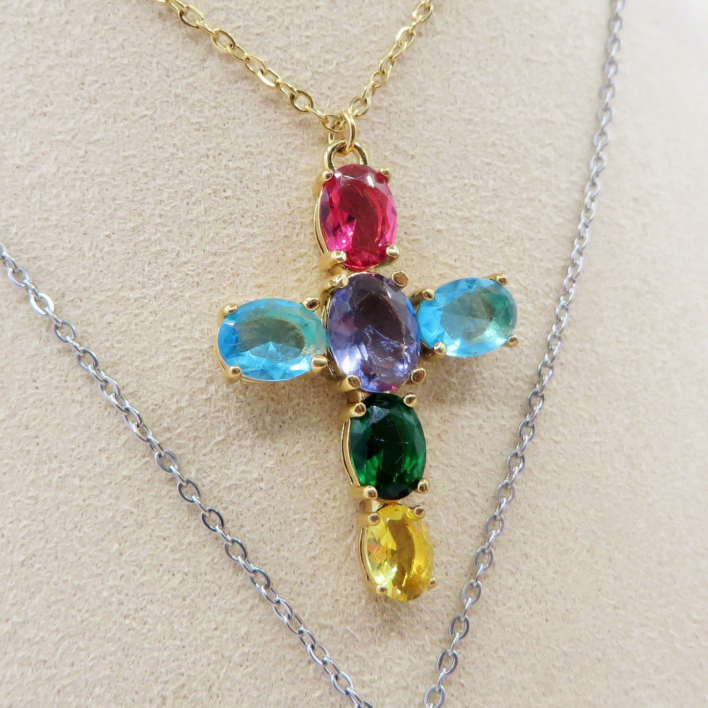 ABIGAIL - ACCIAIO INOSSIDABILE- Collana con pendente croce in cubic zirconia