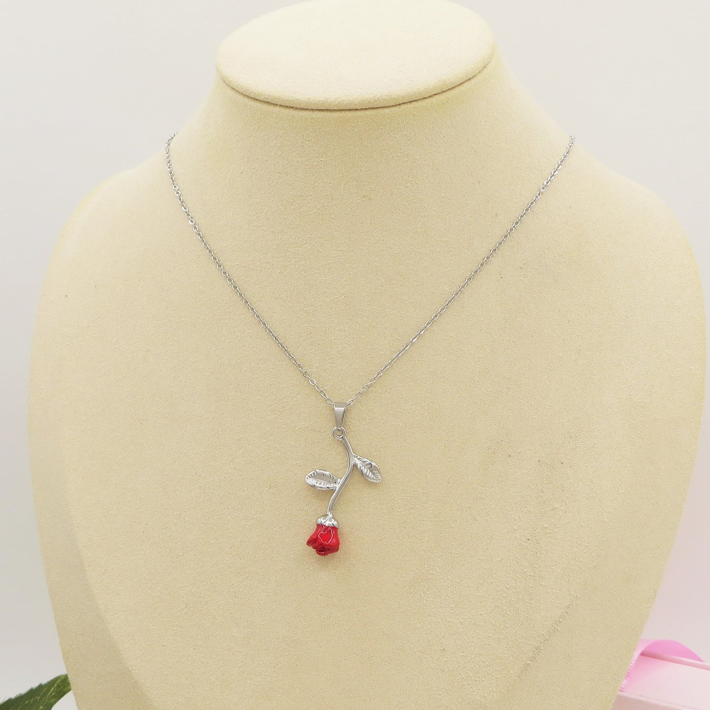 LIFE ROSE - ACCIAIO INOSSIDABILE- collana con rosa pendente