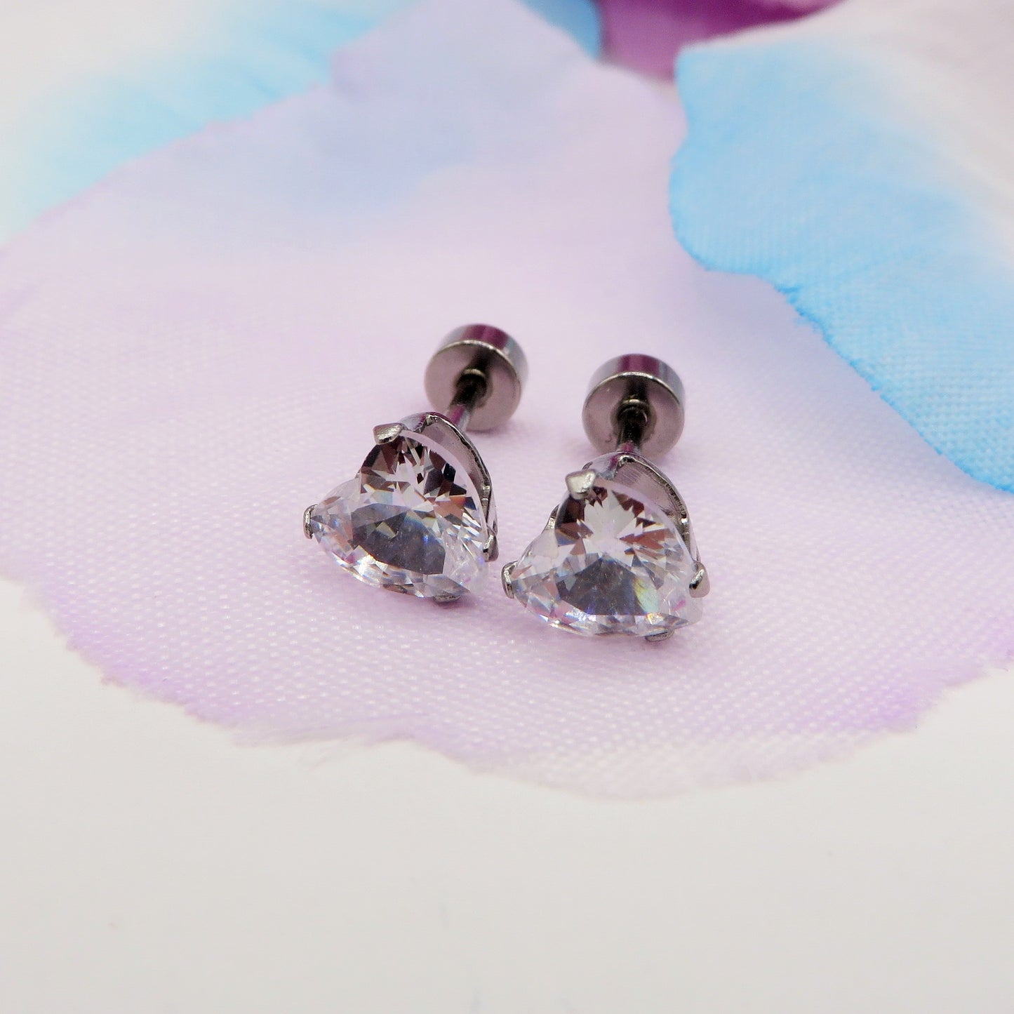 HEART PIERCING 1 paio PUNTI a cuore colours ~ ACCIAIO INOSSIDABILE chirurgico 316L ~ 2 PZ ~ 12 varianti colore ~ Orecchini piercing a lobo con zirconi per Helix, Trago, Flat e Lobo