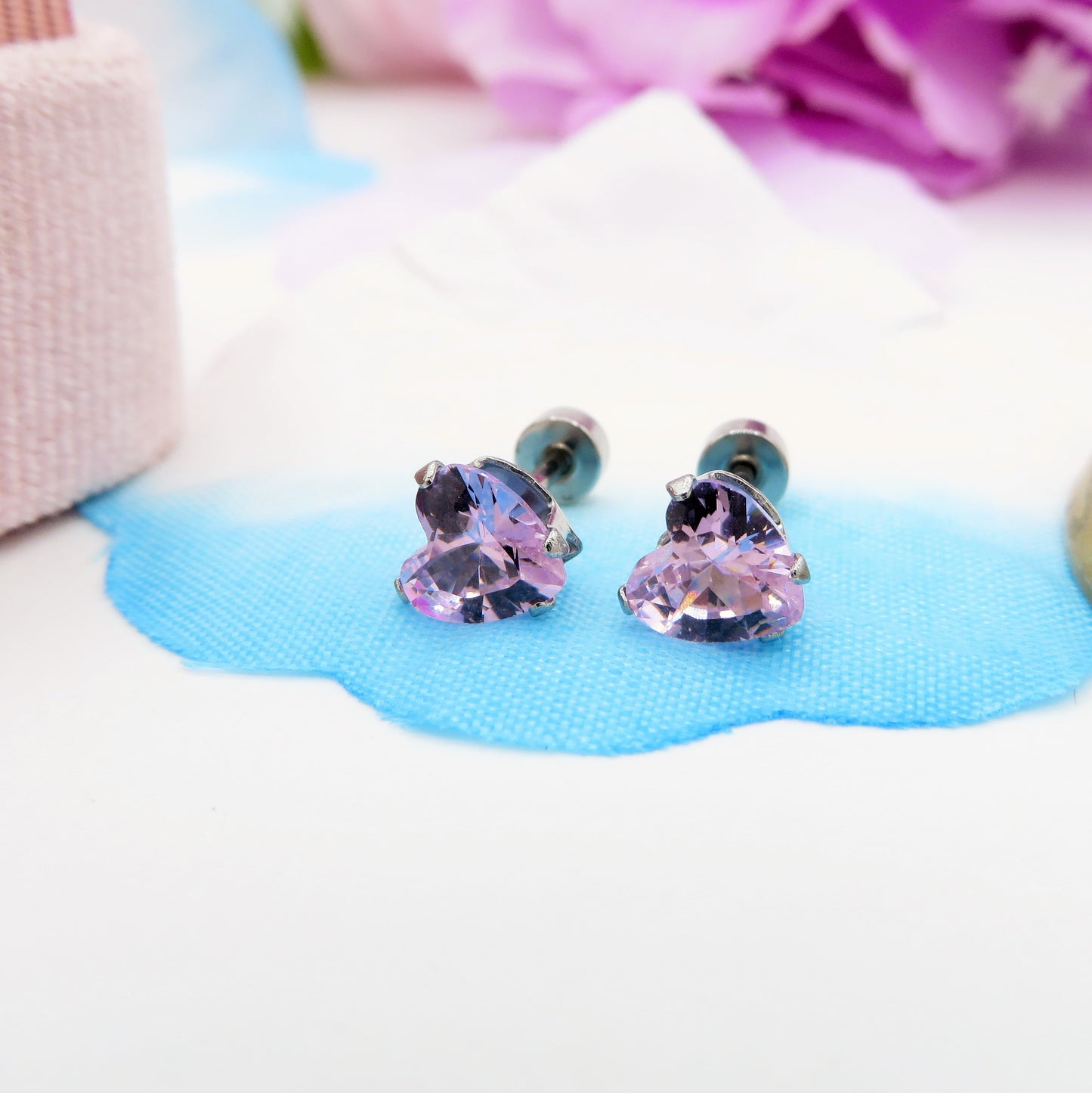 HEART PIERCING 1 paio PUNTI a cuore colours ~ ACCIAIO INOSSIDABILE chirurgico 316L ~ 2 PZ ~ 12 varianti colore ~ Orecchini piercing a lobo con zirconi per Helix, Trago, Flat e Lobo