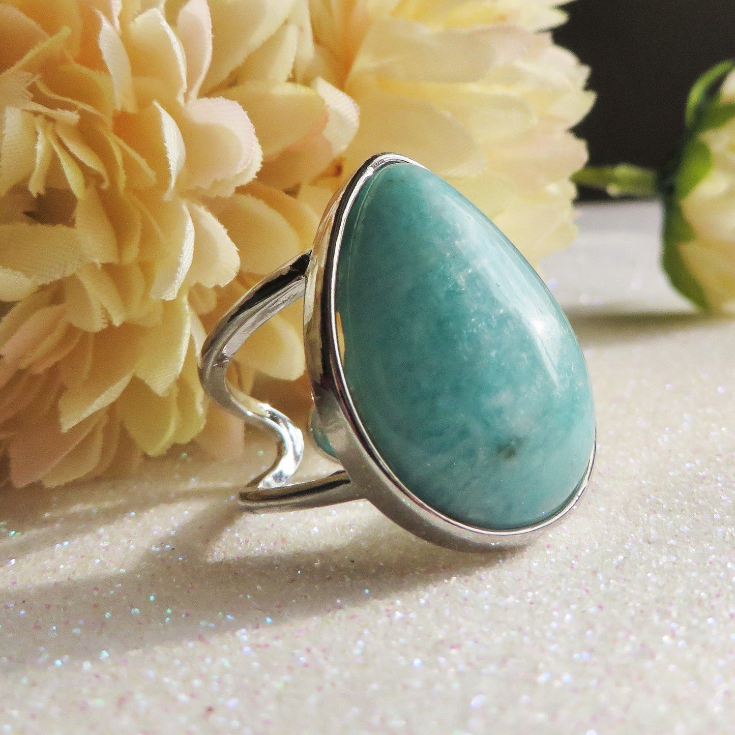 AKASA DROP ~ Anello regolabile in AMAZZONITE naturale