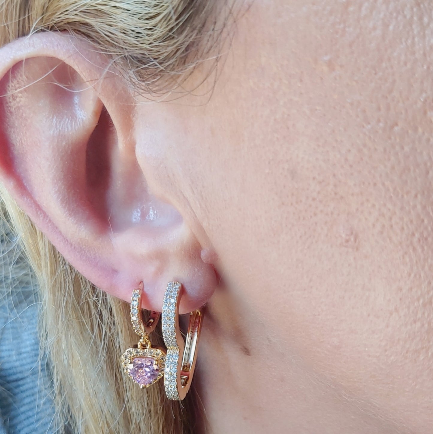 Diana HOOPS ~ 12 colori - Orecchini a cerchio con cuore in Cubic Zirconia