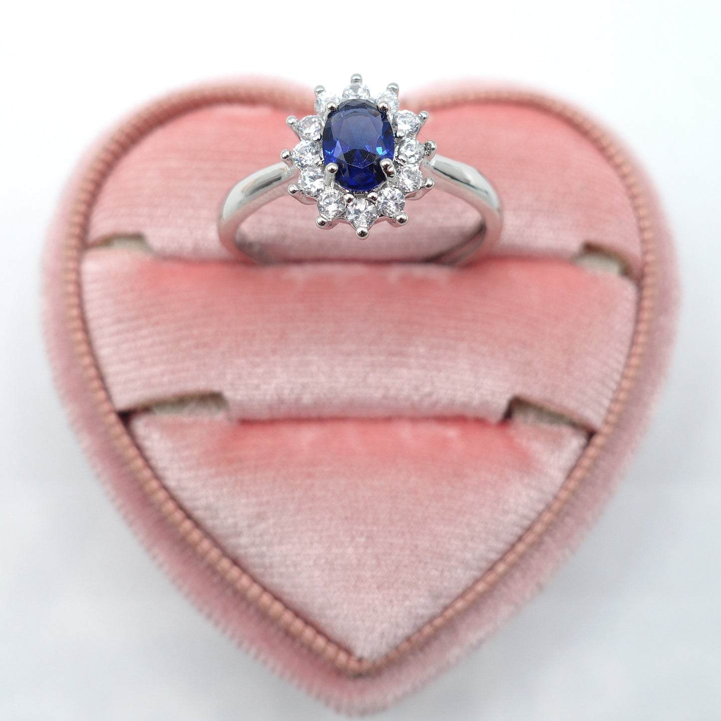 KATE ~ 8 COLORI - Anello regolabile con cubic zirconia a forma di OVALE