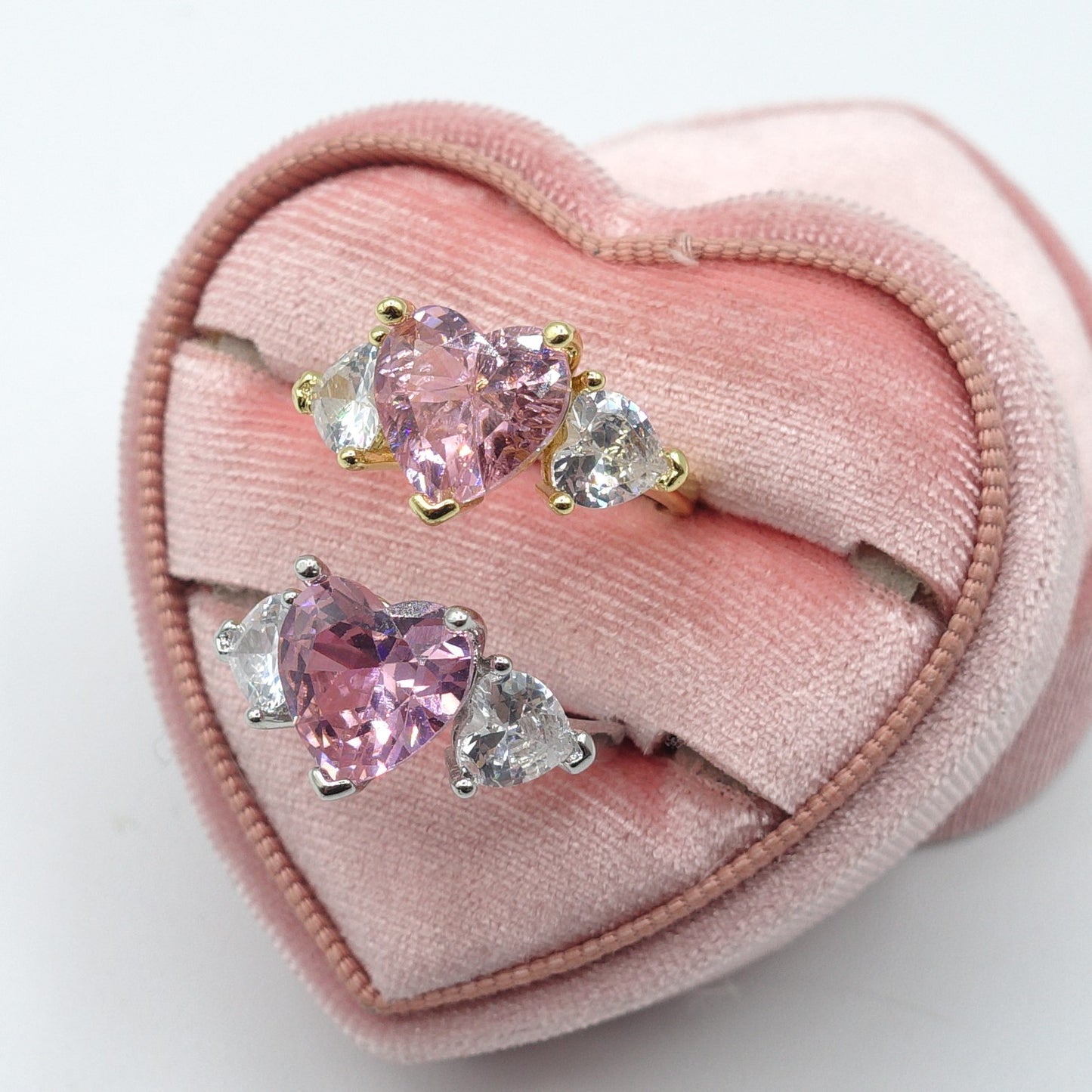 Diana Chunky ~ Anello cuori grandi con cubic zirconia a forma di cuore