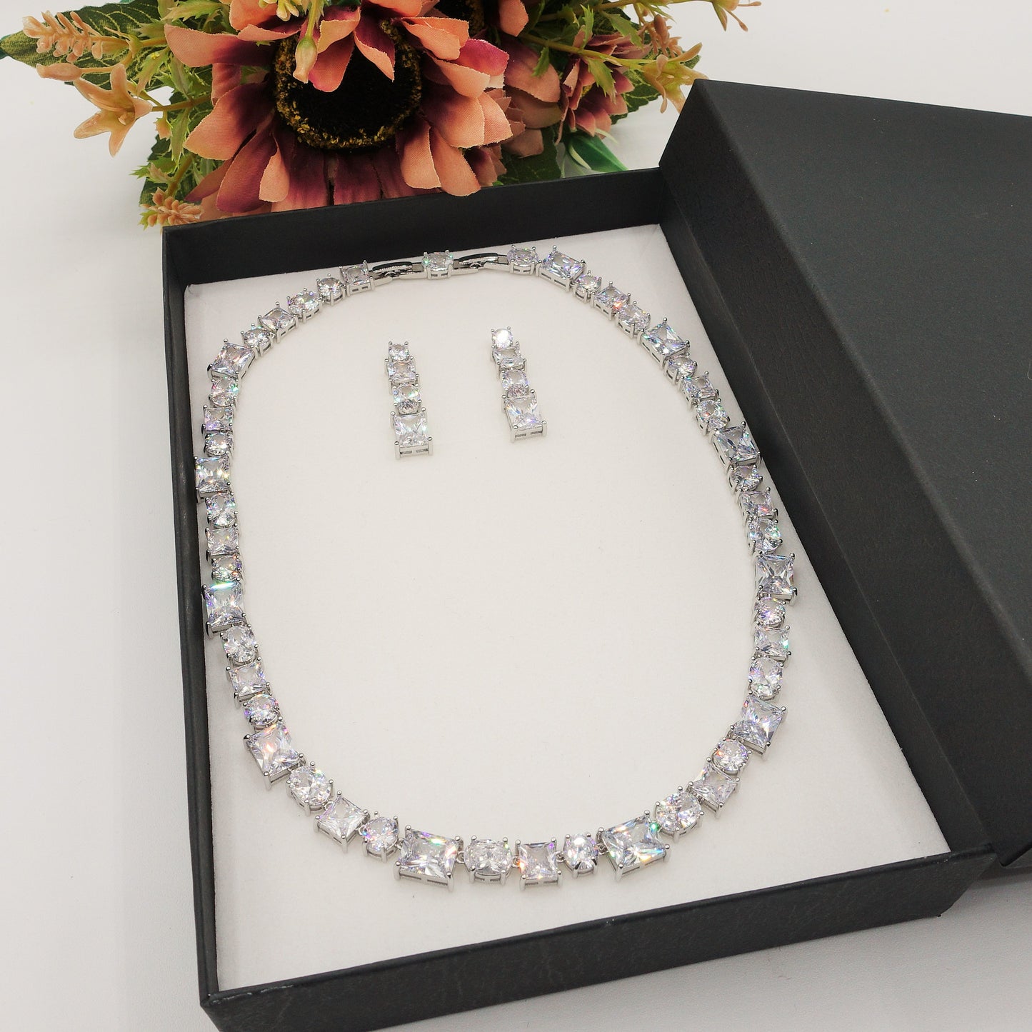 CHARIS CRYSTAL SET 3PZ - collana bracciale e orecchini in cubic zirconia