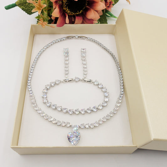Set 3PZ CHANTELLE BIG HEART Collier Tennis+bracciale + Orecchini pendenti