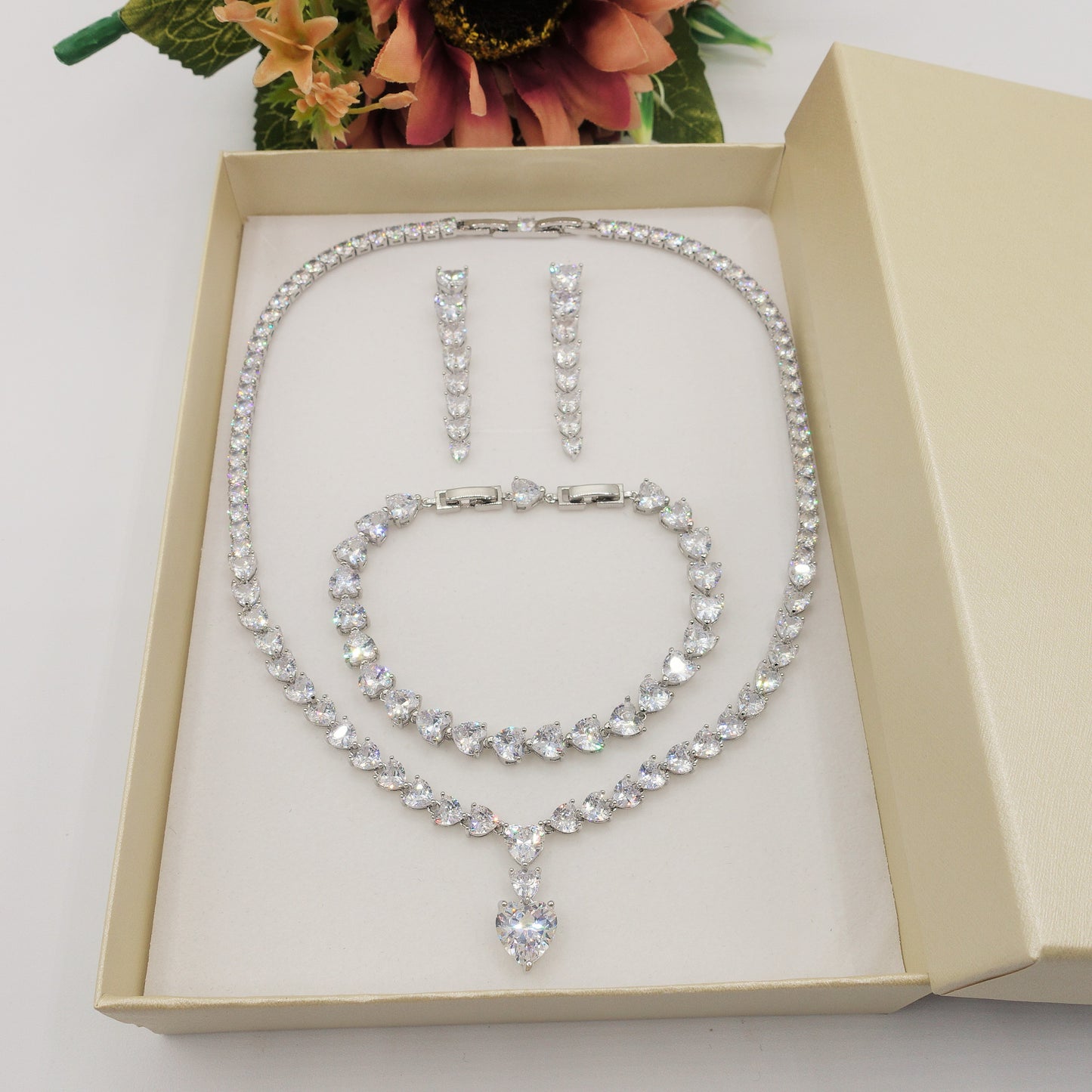 SET 3PZ CHANTELLE HEART Collier Tennis+bracciale + Orecchini pendenti