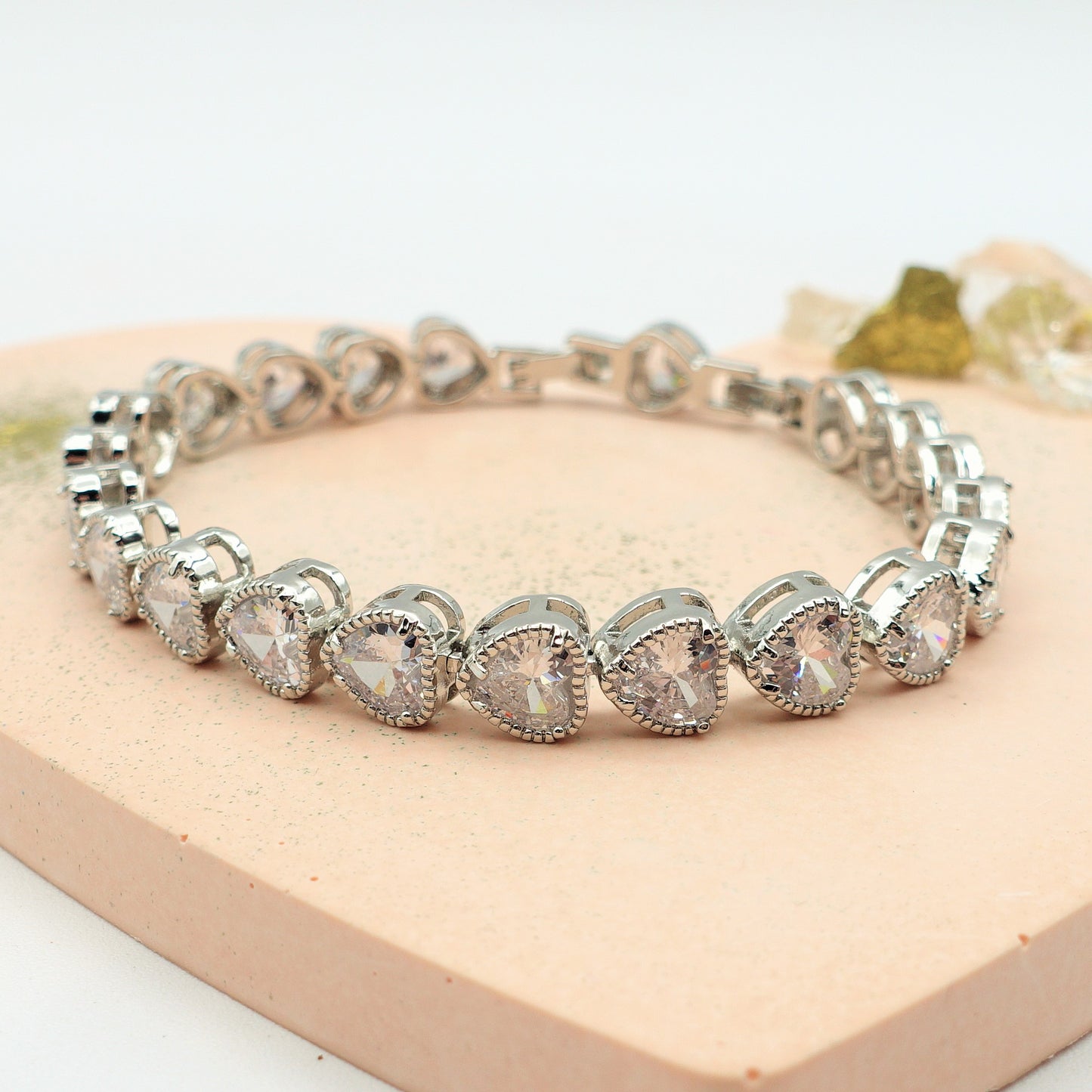 Carrie ~Rainbow-Bracciale tennis in Cubic Zirconia a forma di cuori