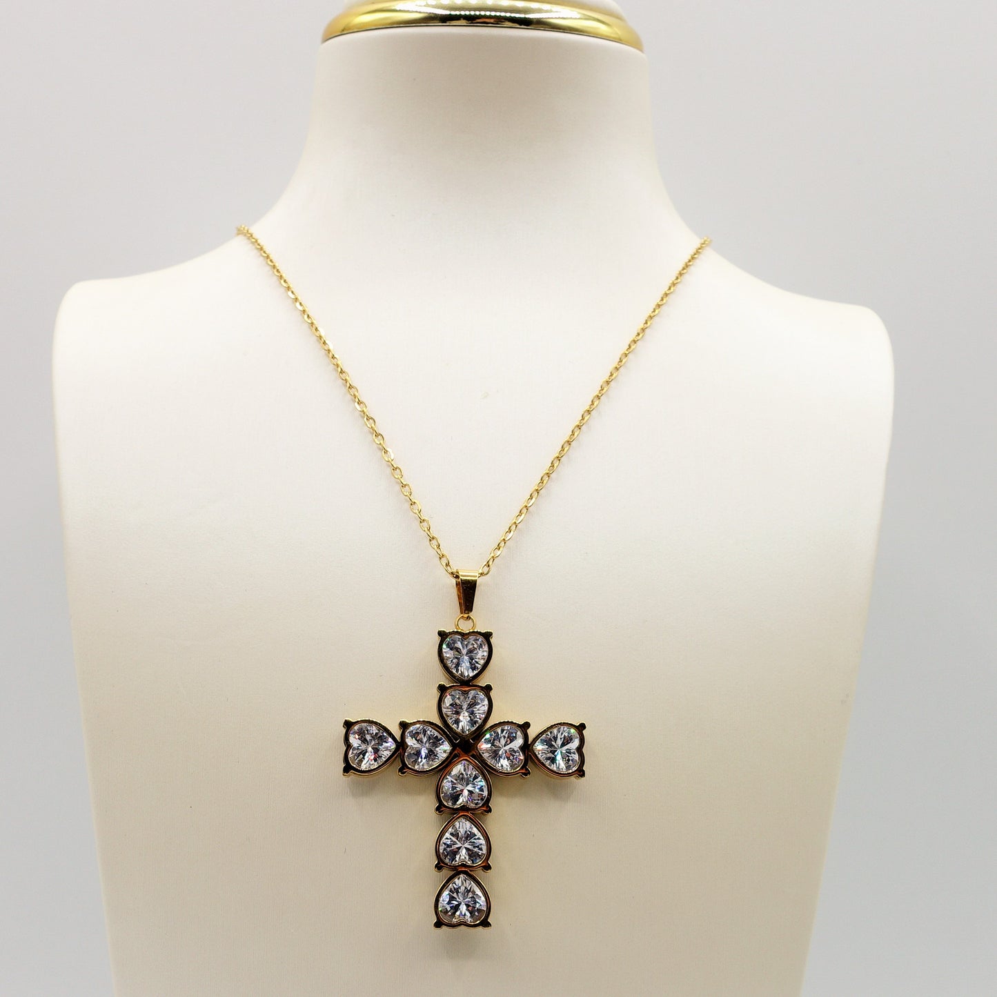 LOVELY CROSS - ACCIAIO Inossidabile - collana con pendente croce a cuori in cubic zirconia