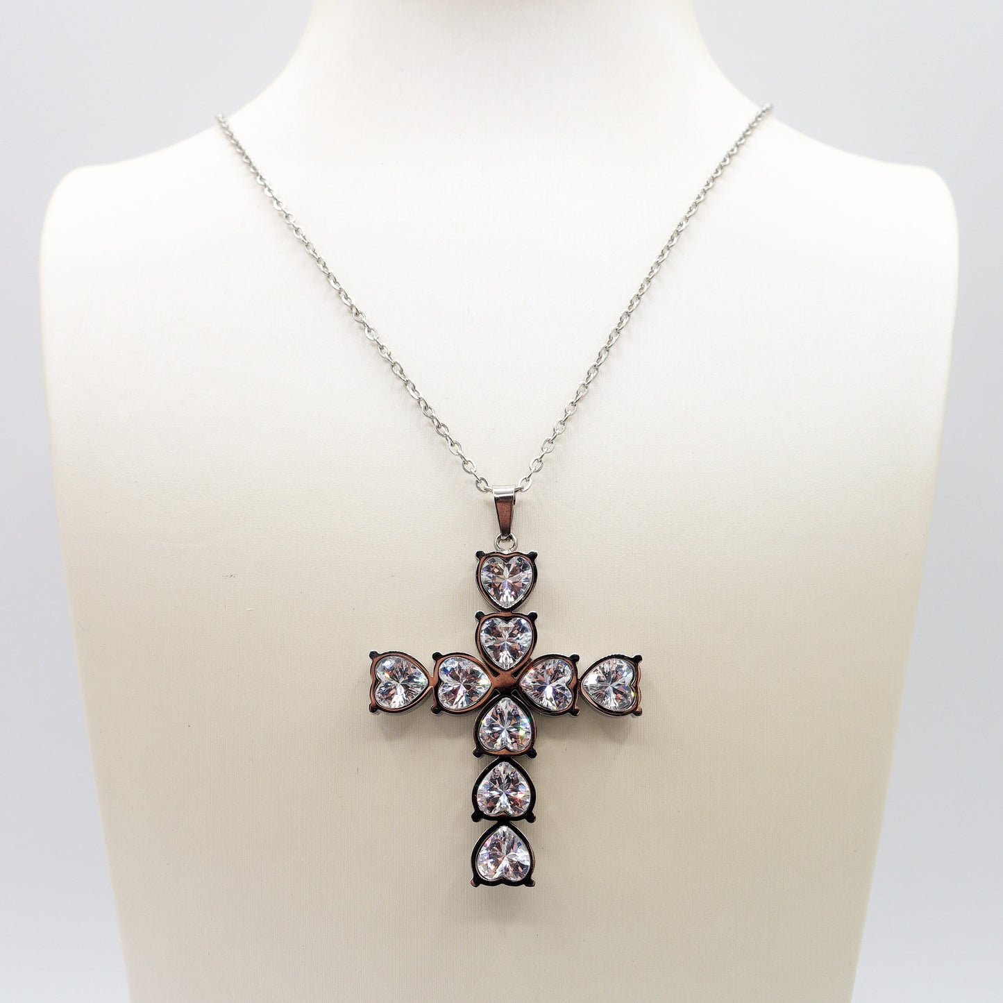 LOVELY CROSS - ACCIAIO Inossidabile - collana con pendente croce a cuori in cubic zirconia