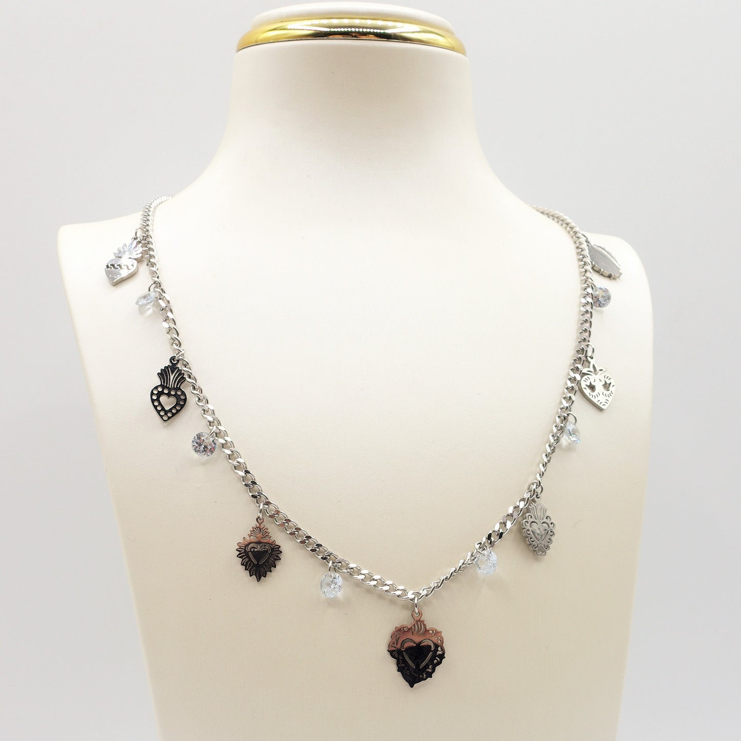 SACRED ~ Collana ACCIAIO INOSSIDABILE con cuori sacri