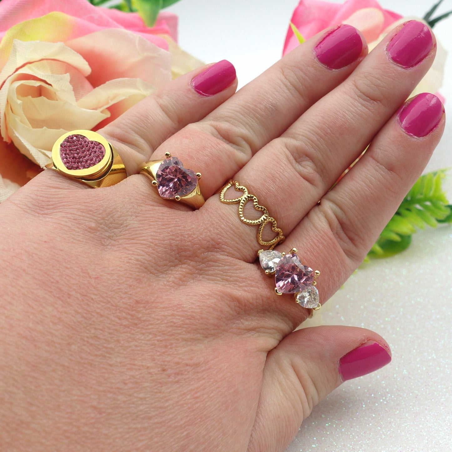 Diana Chunky ~ Anello cuori grandi con cubic zirconia a forma di cuore