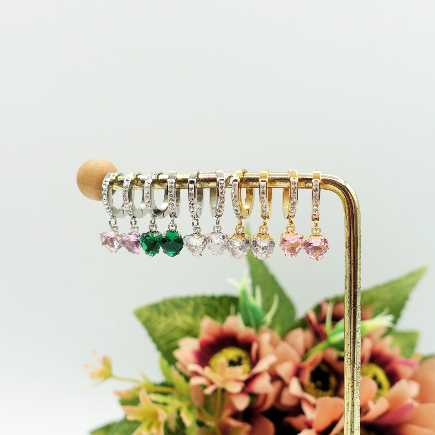 ASTRID - ACCIAIO INOSSIDABILE ~ Orecchini cerchio e pendente cuore in cubic zirconia
