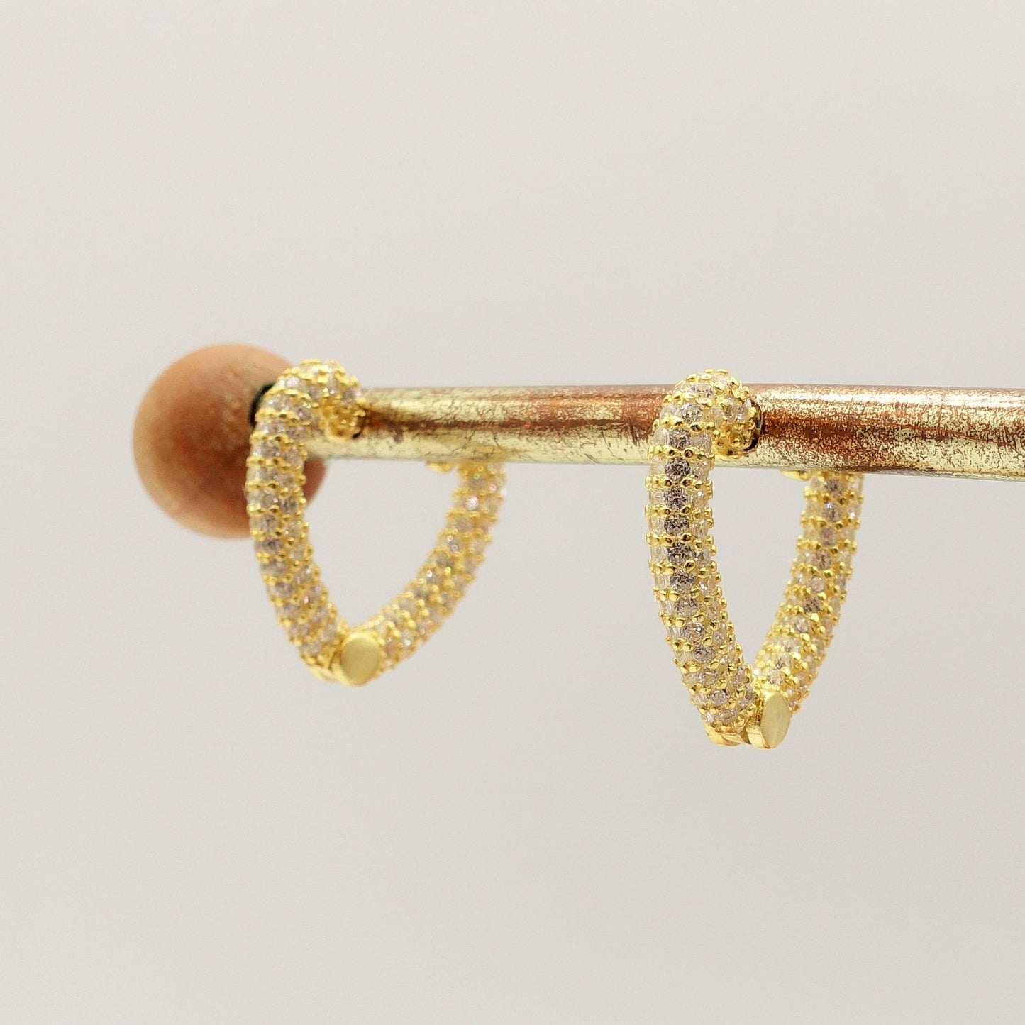 SERENITY HEART ~ paio Orecchini ARGENTO 925 cerchio a cuore con cubic zirconia