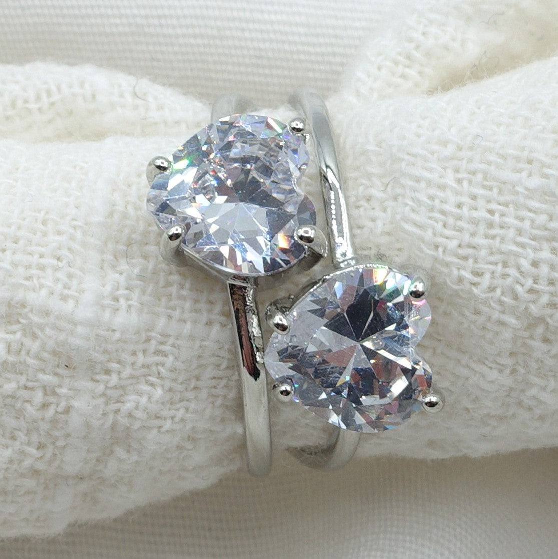 Camille ~ ANELLO cuore doppio contrariè in cubic zirconia