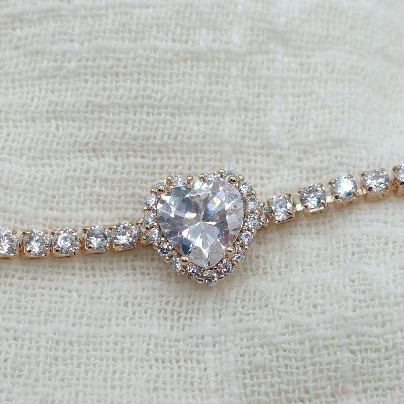 DIANA ~ CHUNKY- Collana Girocollo tennis con cuore in Cubic Zirconia