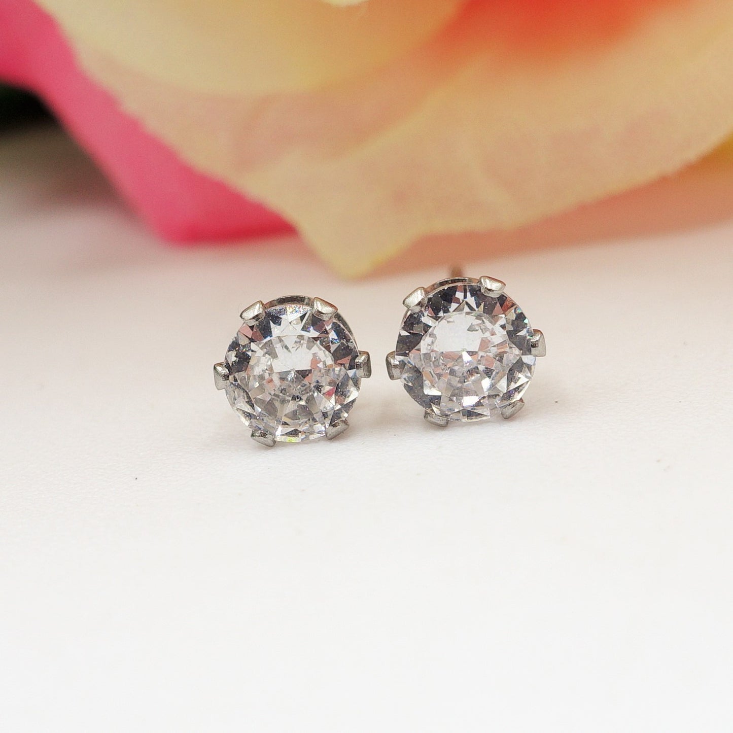 Paio Orecchini punto luce 5MM - zircone rotondo - ACCIAIO INOSSIDABILE -