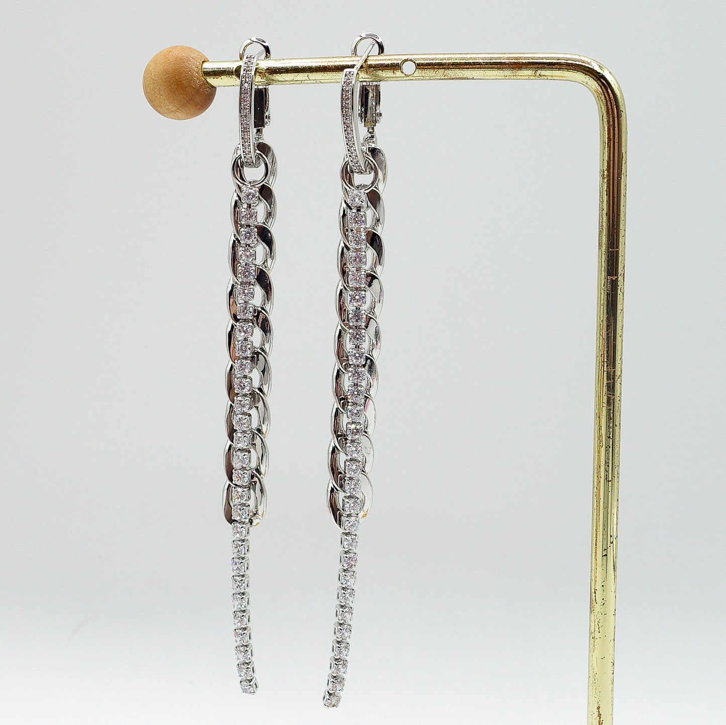 DEMI ~ Orecchini a cascata in catena con cubic zirconia