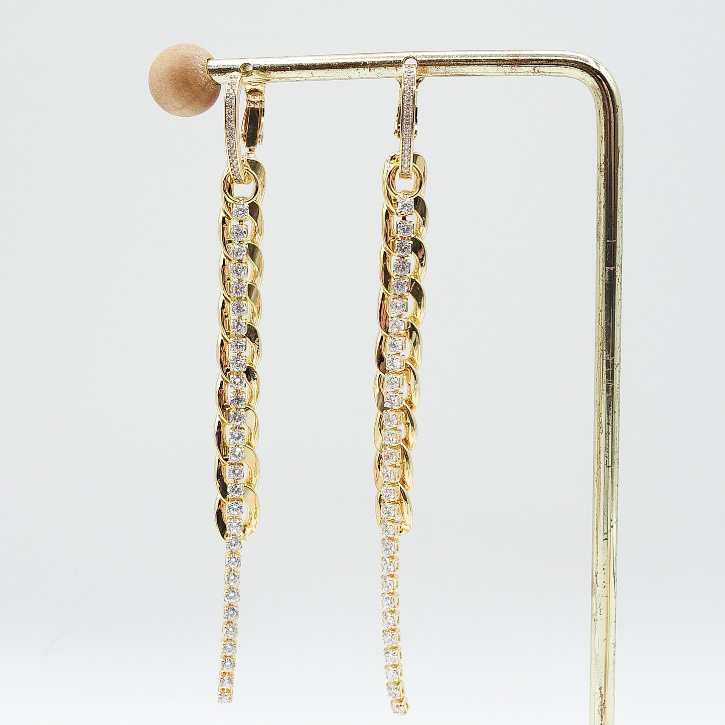 DEMI ~ Orecchini a cascata in catena con cubic zirconia