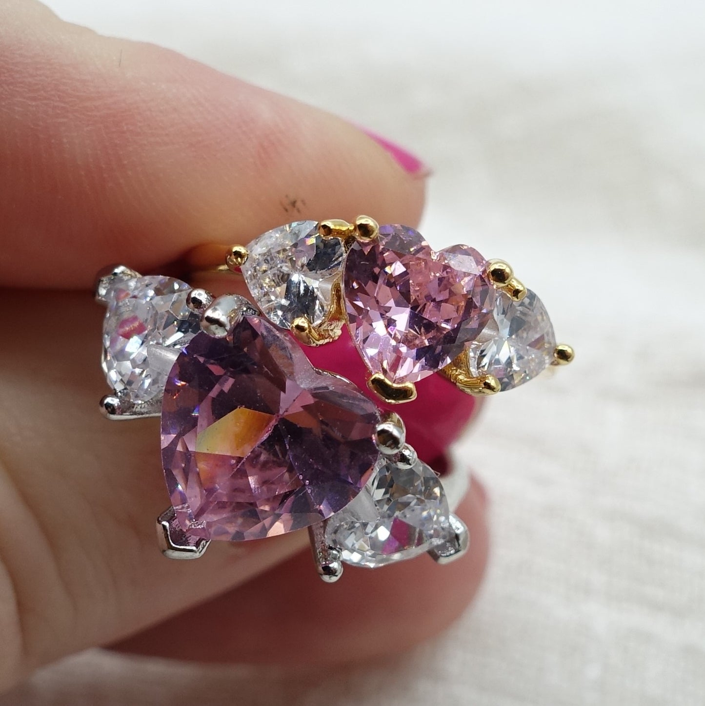 Diana Chunky ~ Anello cuori grandi con cubic zirconia a forma di cuore