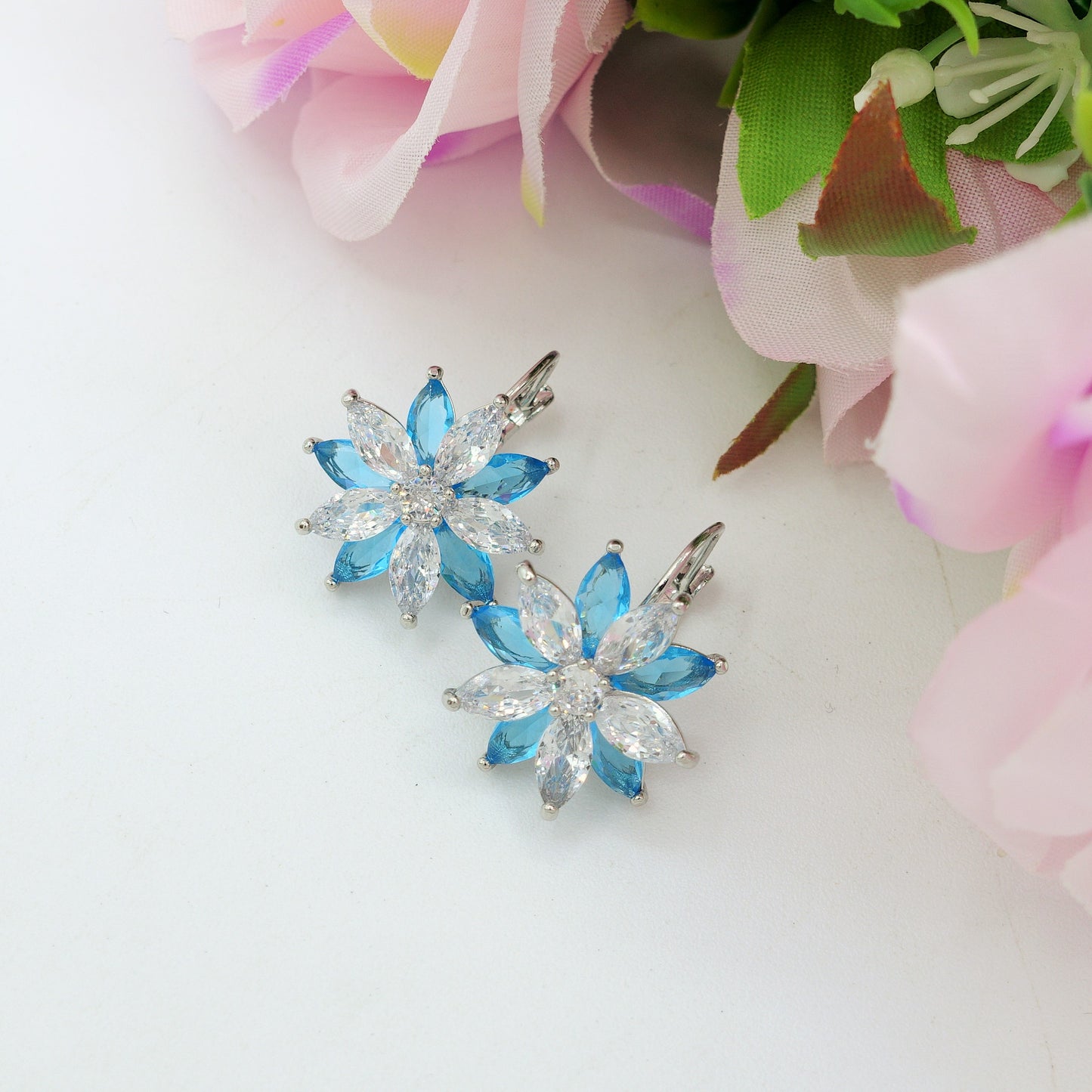 GWEN - Orecchini monachella in cubic zirconia