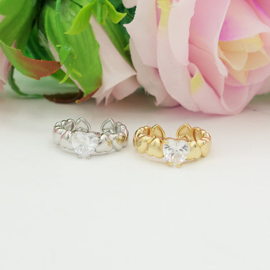 CLAIRE - Anello con cuoricini bombè e Cubic Zirconia a forma di cuore