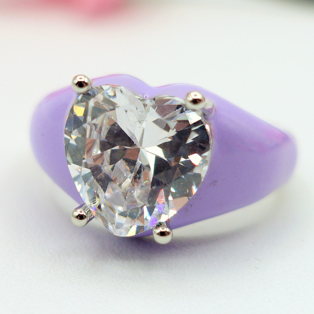 ISABELLE FLUO ~ Anello a cuore Smaltato con Cubic Zirconia- Regolabile