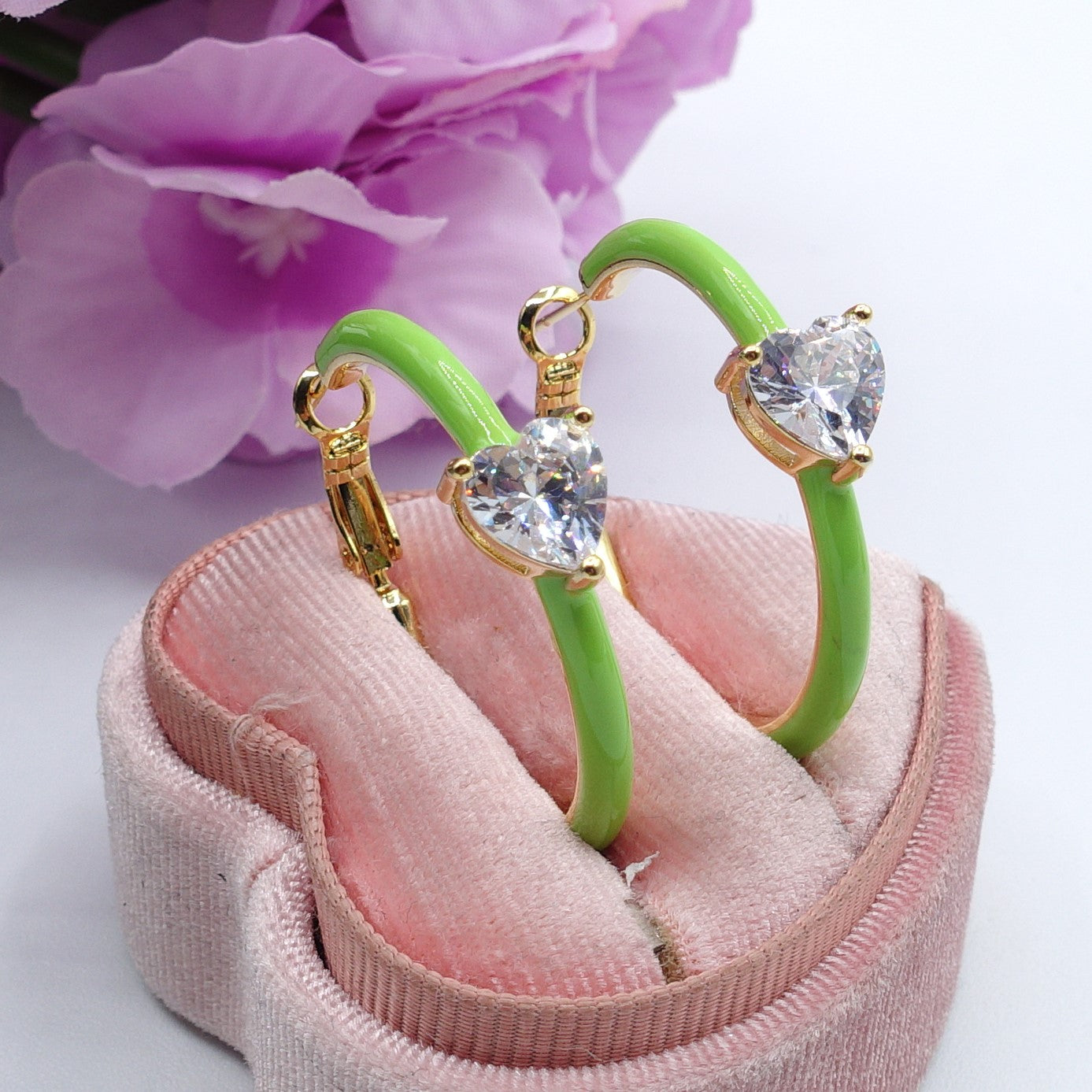 CHERIE FLUO - BIG hoops - orecchini a cerchio smaltati con cubic zirconia a forma di cuore