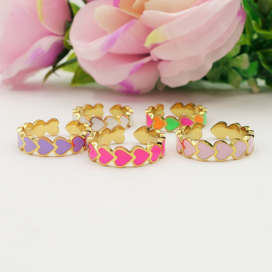 DANA - ACCIAIO INOSSIDABILE ~ Anello smaltato con cuoricini rainbow