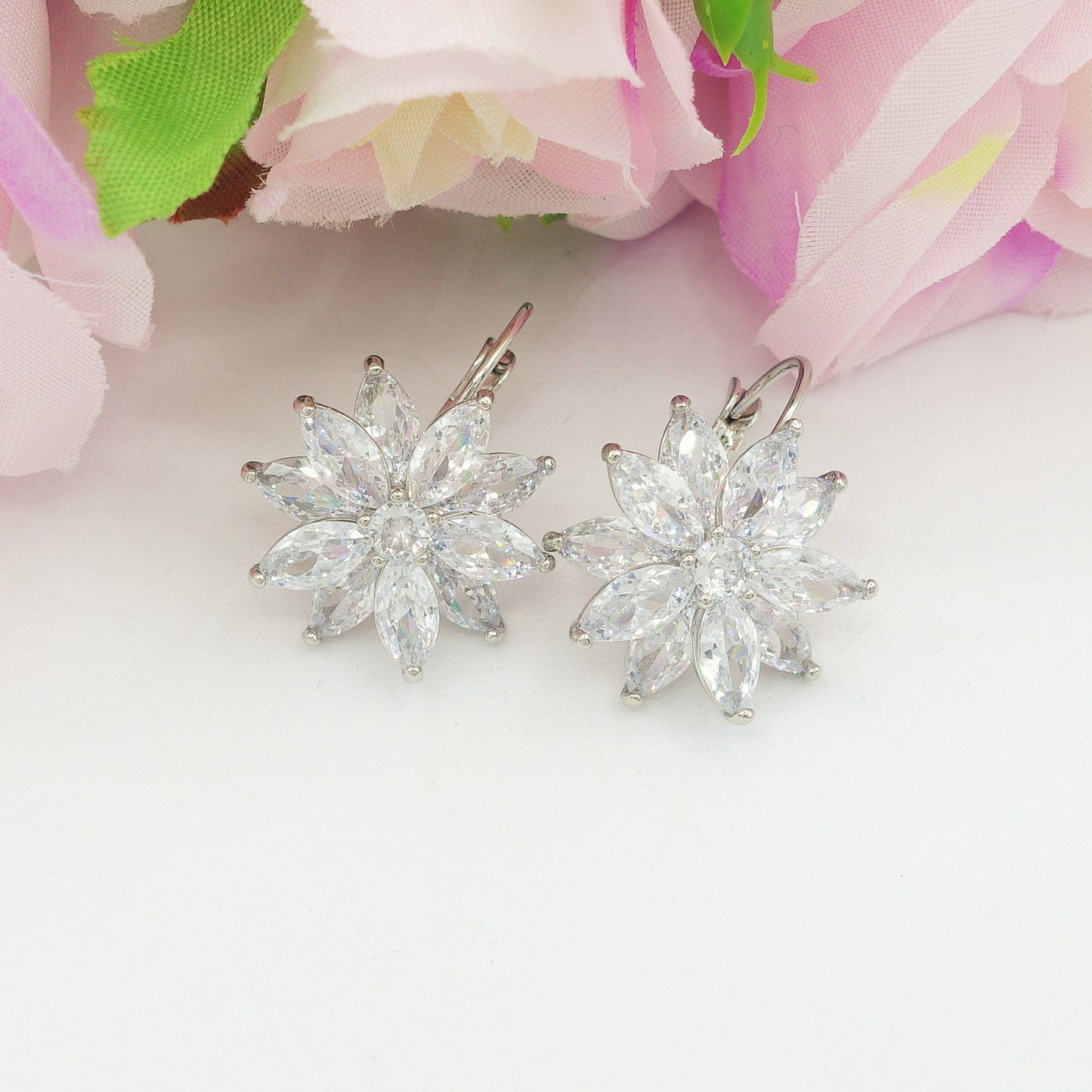 GWEN - Orecchini monachella in cubic zirconia