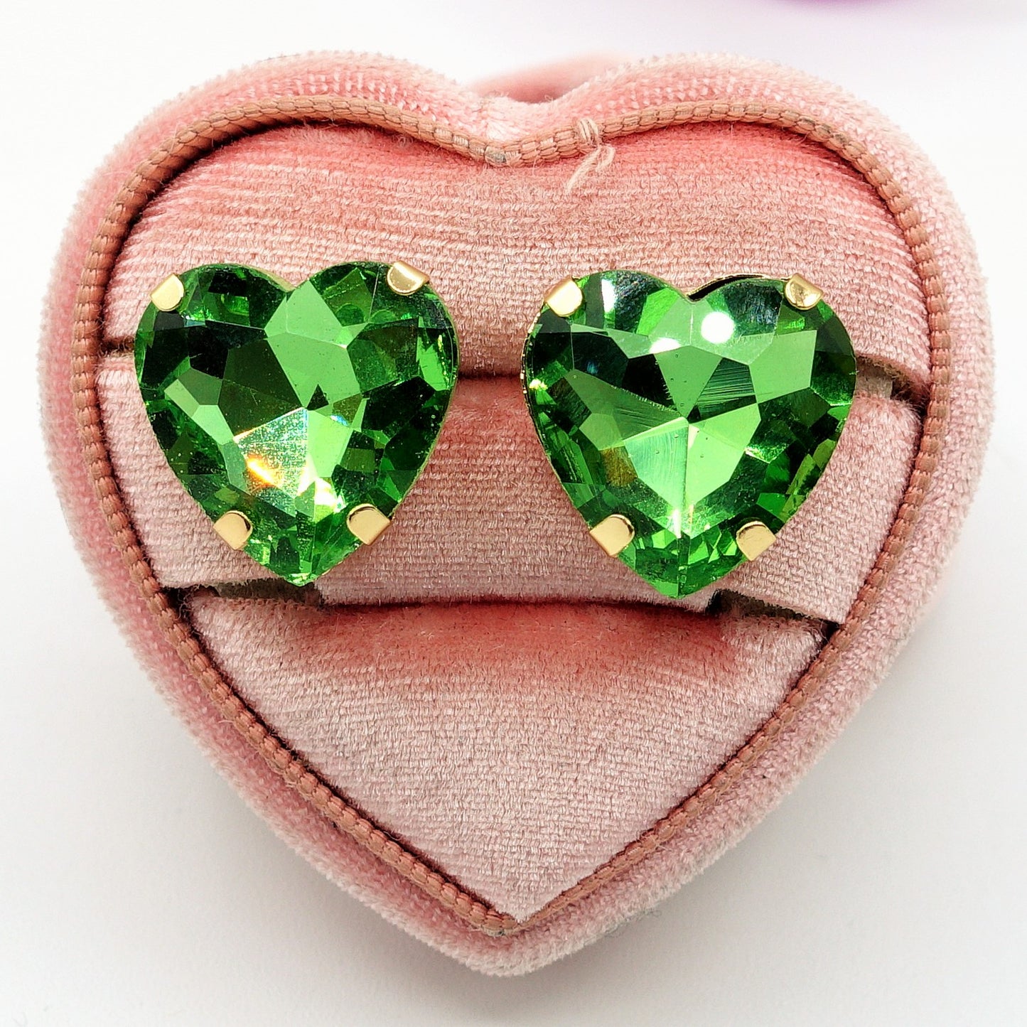 LUCE HEART STUDS- Paio Orecchini a bottone con pietra sfaccettata a cuore