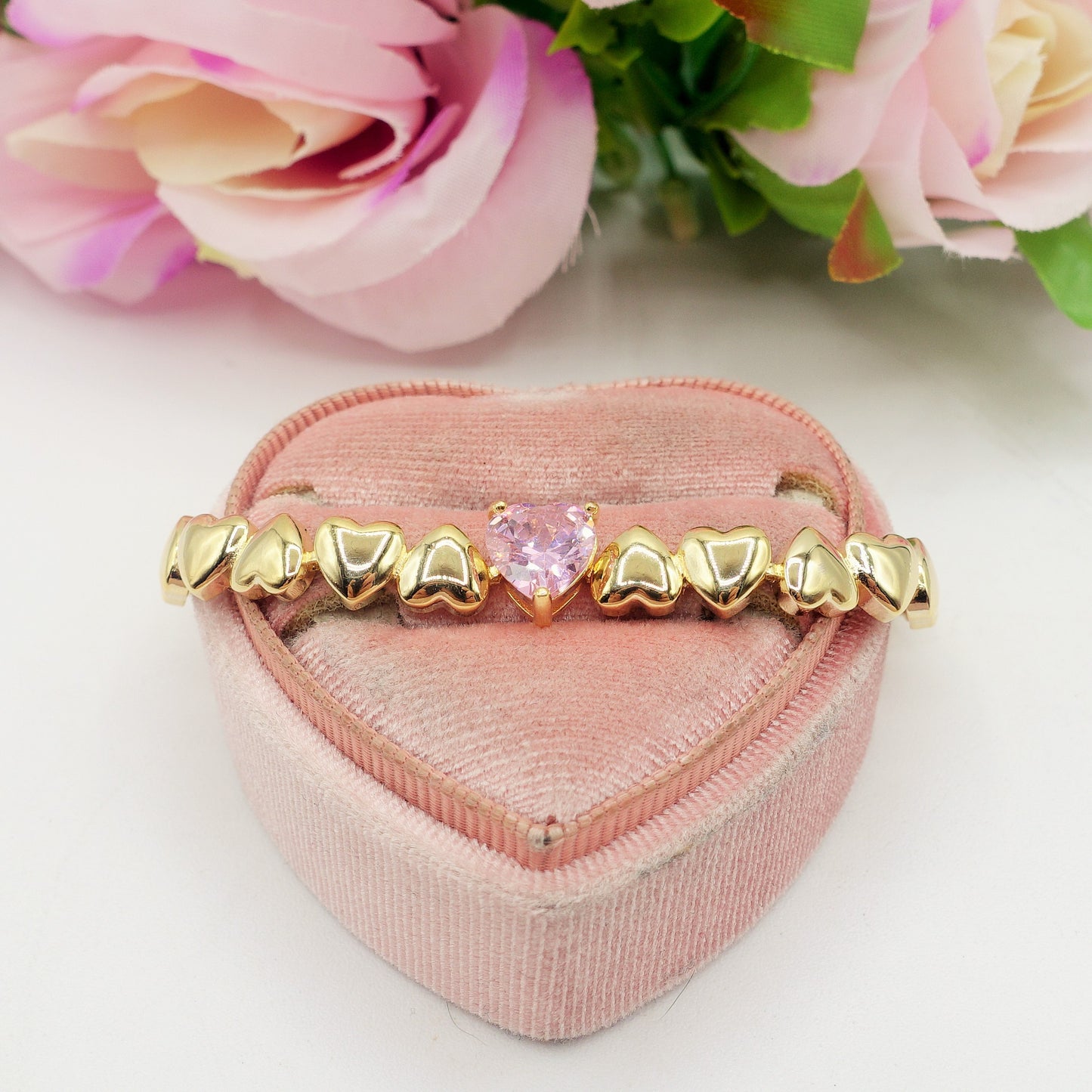 CLAIRE Single Heart - Bracciale Tennis con cuoricini bombè e Cubic Zirconia a forma di cuore