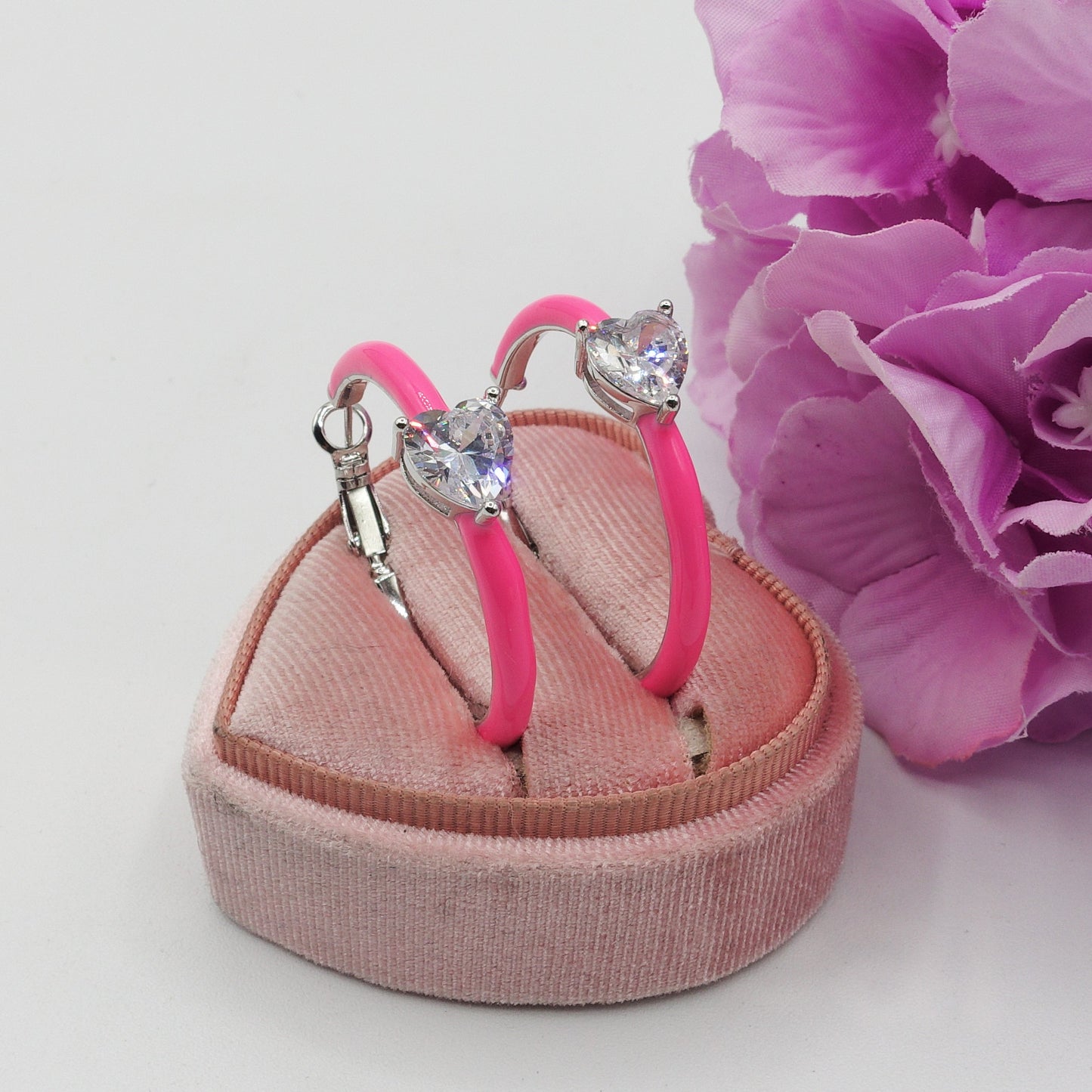 CHERIE FLUO - BIG hoops - orecchini a cerchio smaltati con cubic zirconia a forma di cuore