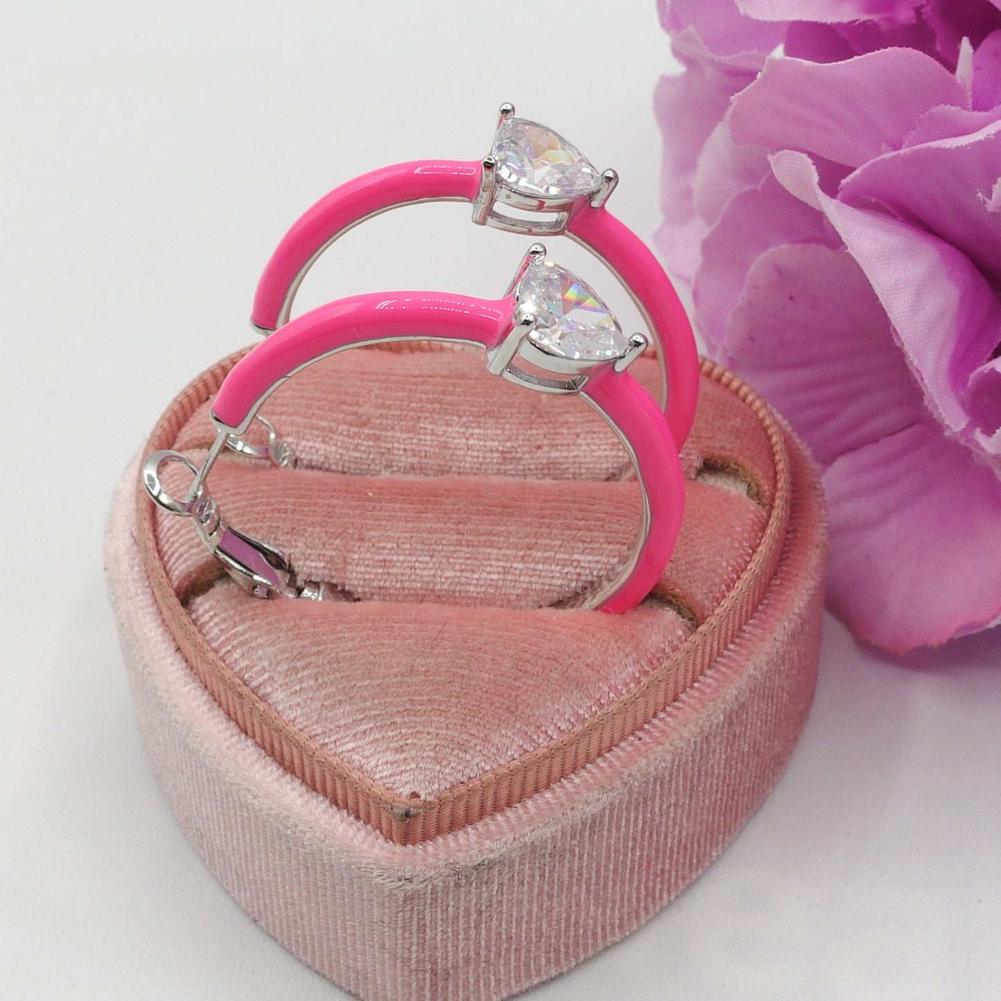 CHERIE FLUO - BIG hoops - orecchini a cerchio smaltati con cubic zirconia a forma di cuore