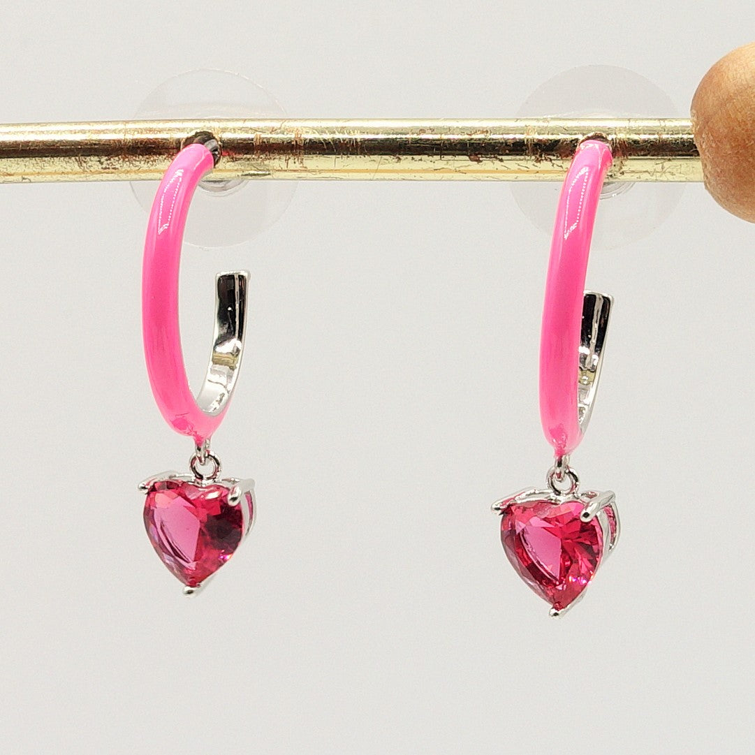 Cherie Fluo hoops- Orecchini a cerchio smaltati con cuore colorato