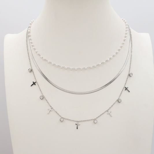 KAIA ~ 3 in 1 Collana in ACCIAIO INOSSIDABILE tripla con perle e crocine