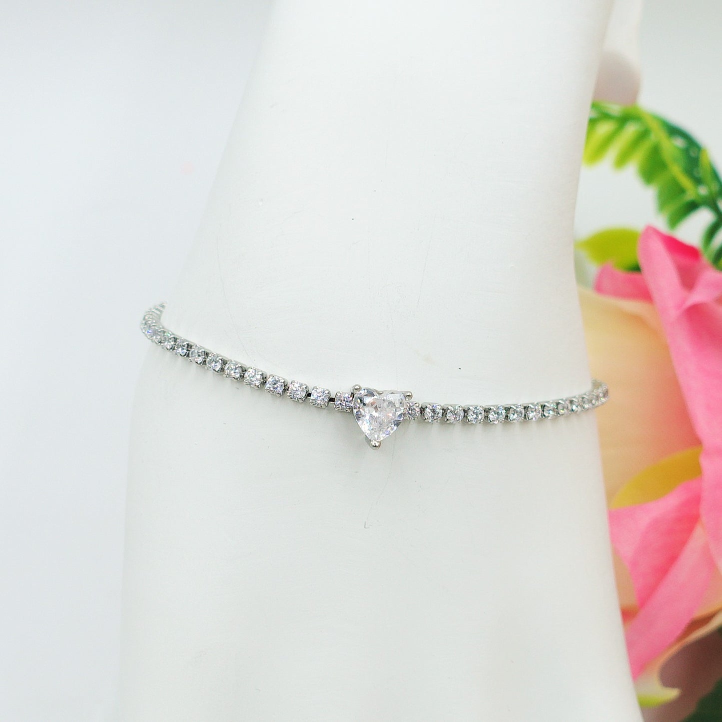 AURORA slim ~ ACCIAIO INOSSIDABILE - Bracciale tennis in cubic zirconia con cuore centrale