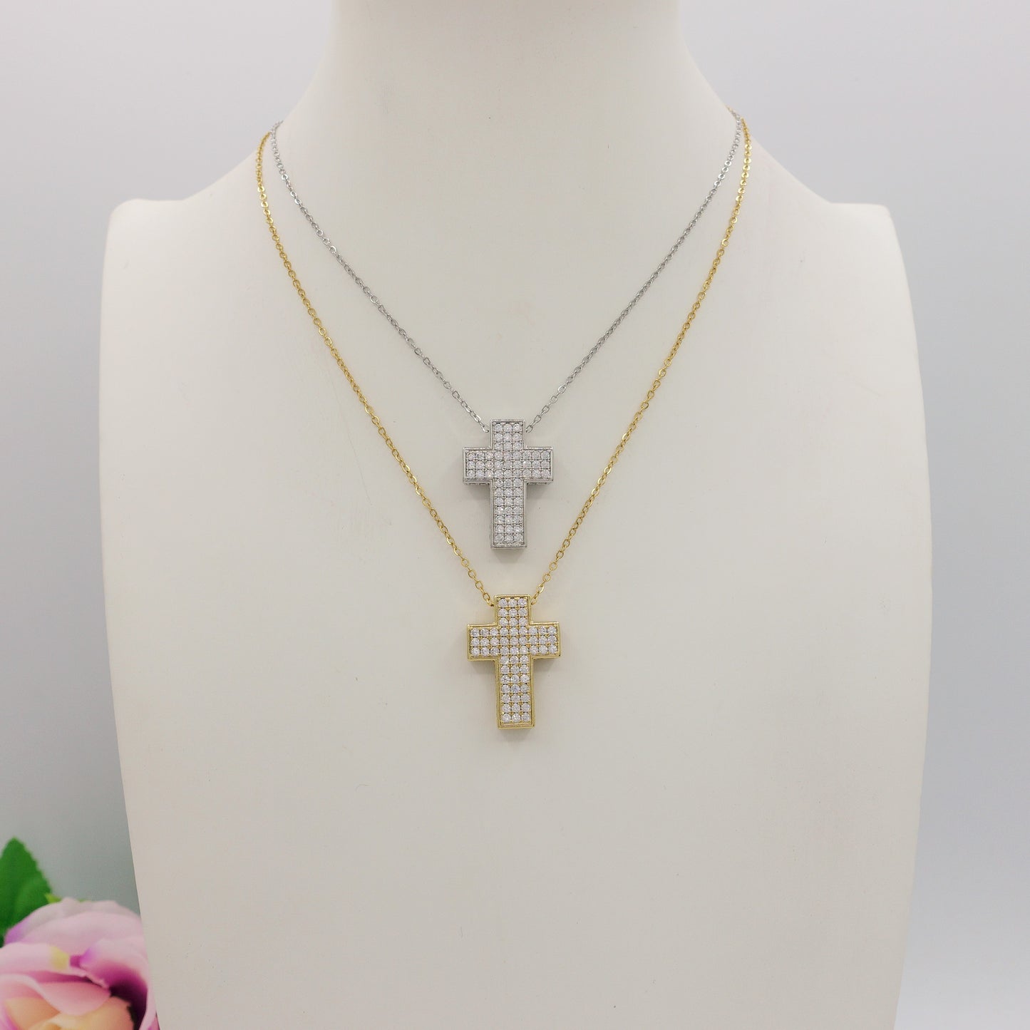 PHOEBE big - ACCIAIO INOSSIDABILE- Collana con pendente croce in cubic zirconia